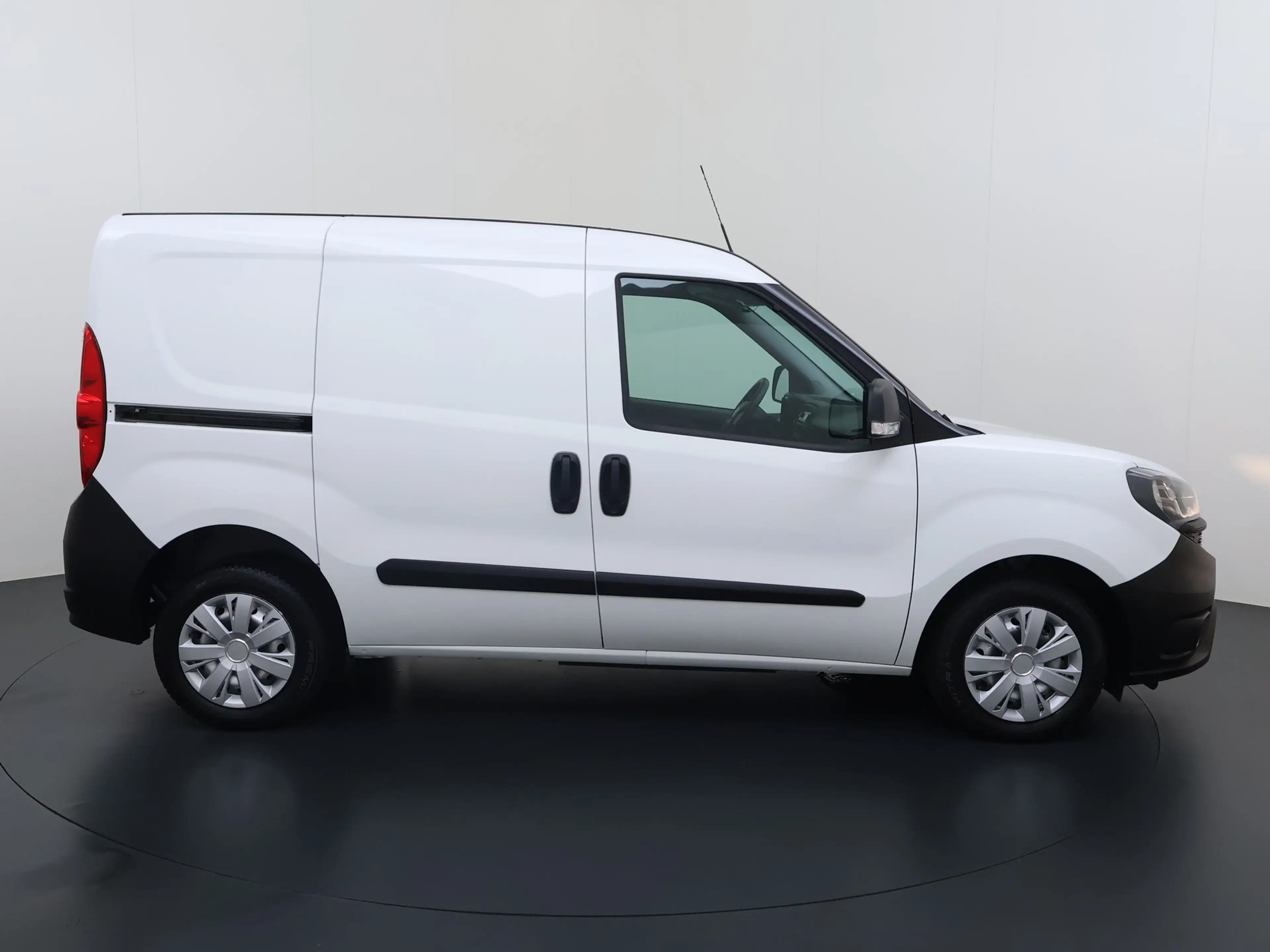 Fiat Doblo Cargo 1.6 MJ L1H1, 3 Persoons!, 105PK! EX-LEASE — photo 4