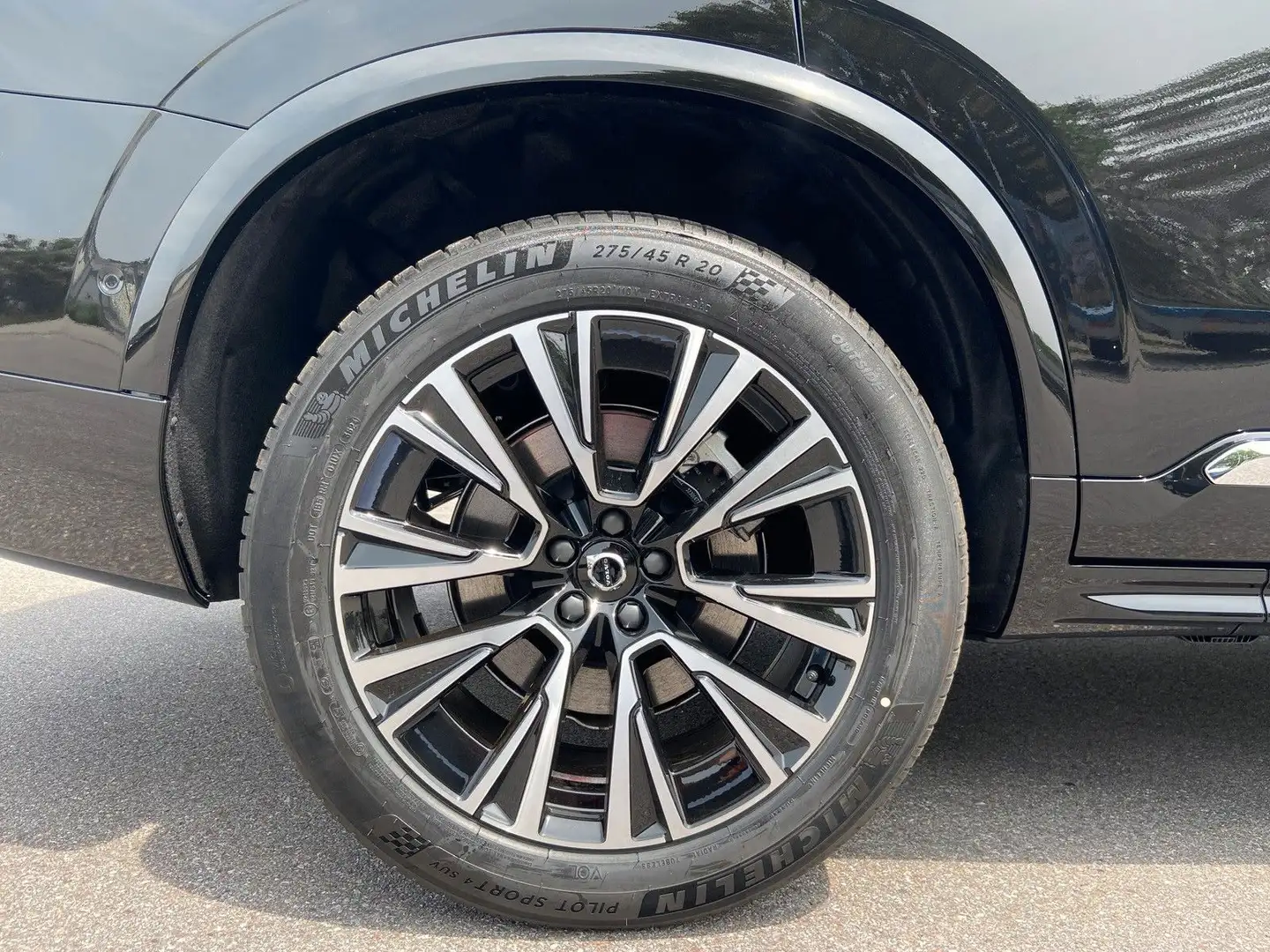 Volvo XC90 T8 AWD Ultra Bright 7-Sitzer AHK ACC BLIS Schwarz - 2