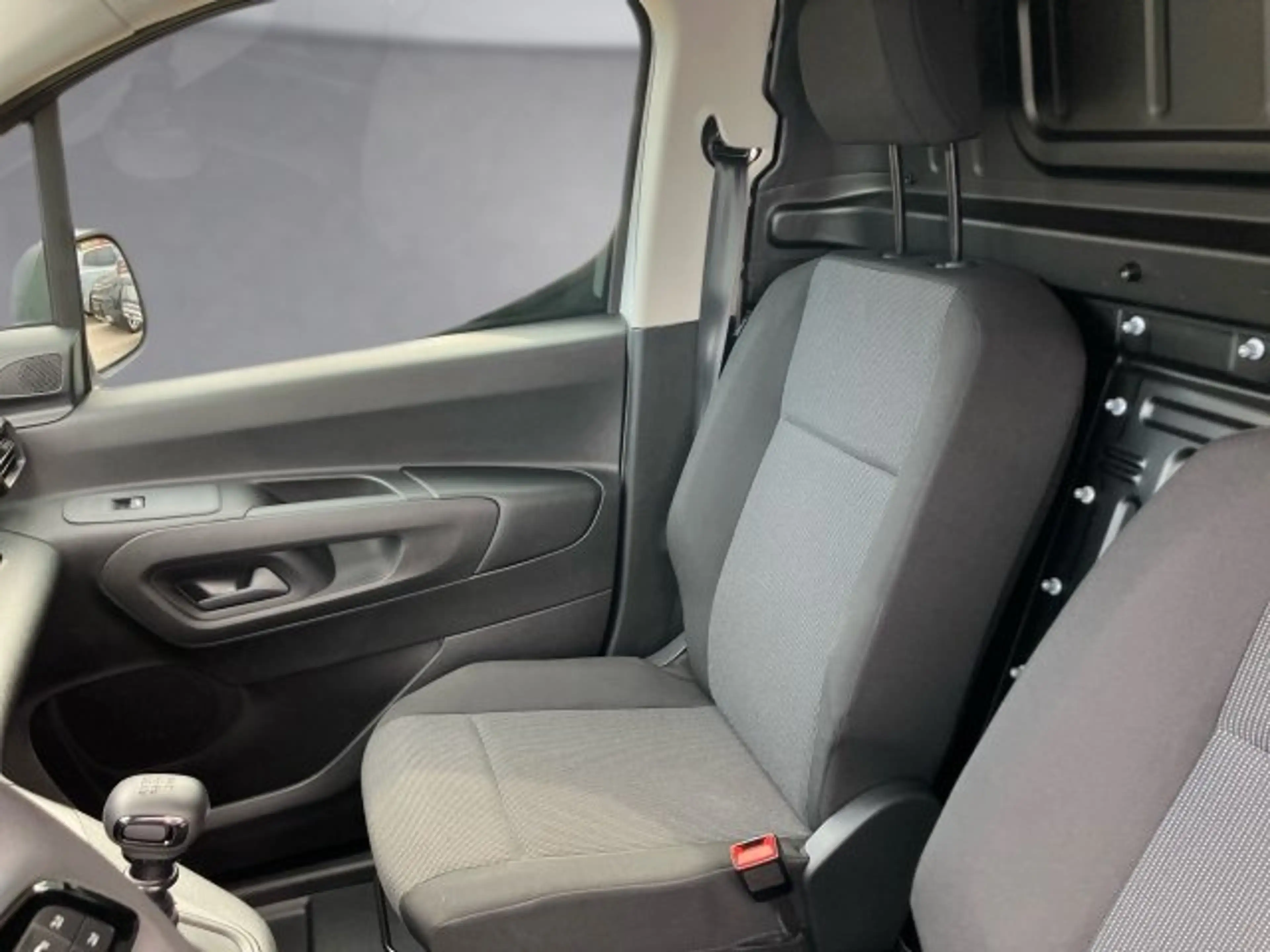Fiat Doblo KW XL Diesel 100 Manuell — photo 12