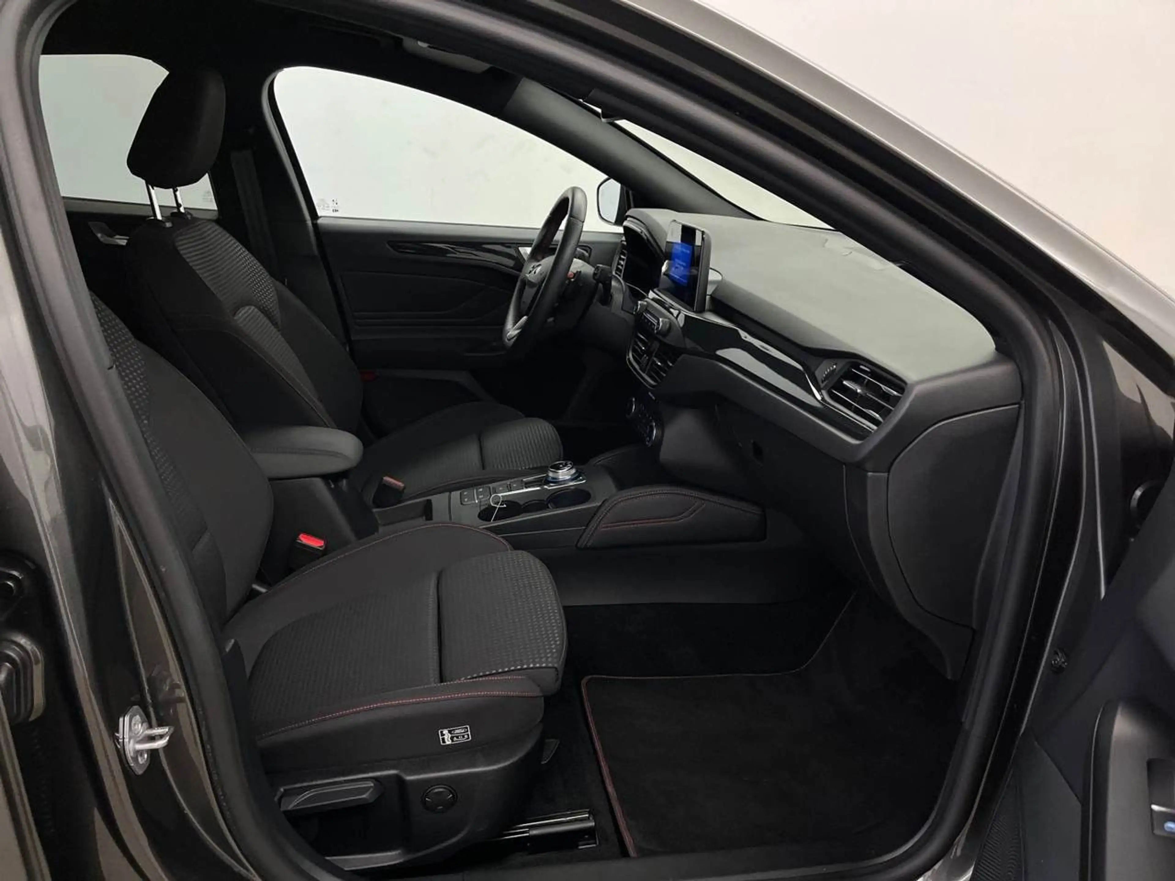 Ford Focus ST-Line X 18*Kamera*B&O*LED*Navi*Winterpak — photo 7