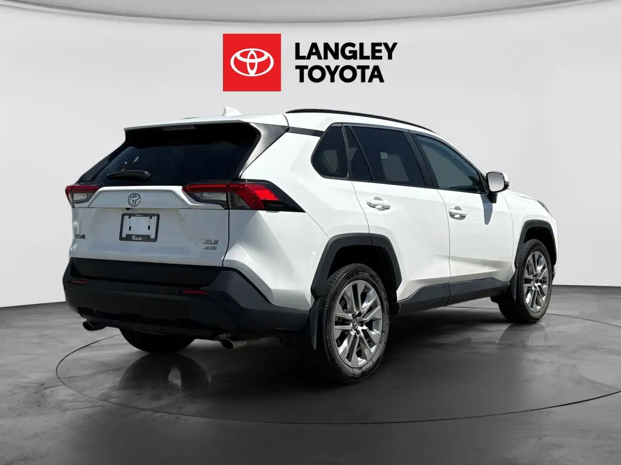 Toyota RAV 4 снимка Toyota RAV 4