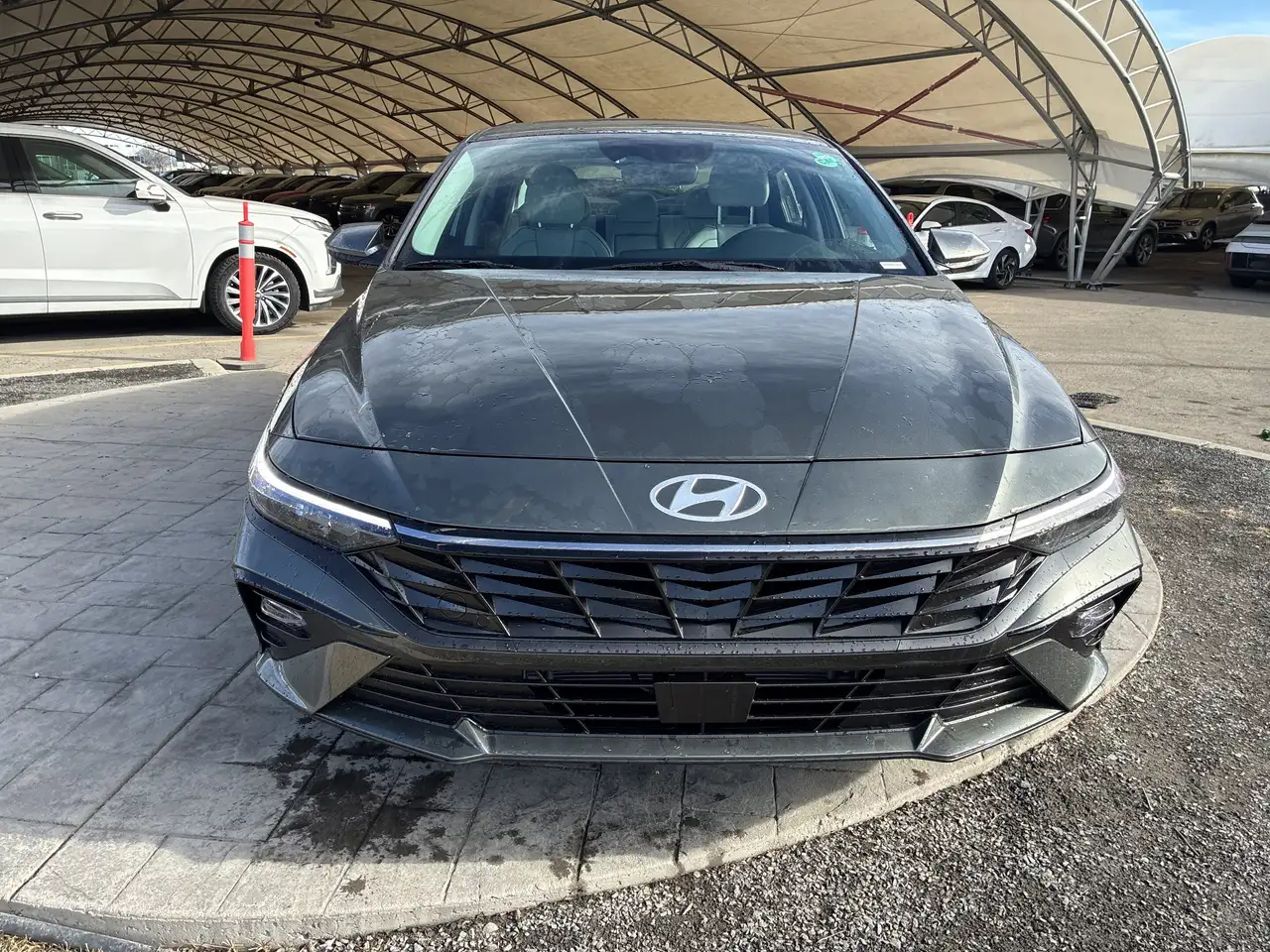 Hyundai ELANTRA снимка Hyundai ELANTRA