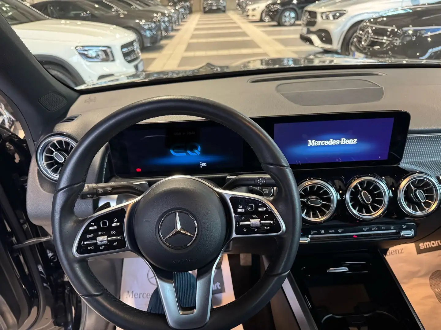Mercedes-Benz EQB 250 Sport 250+ - 1