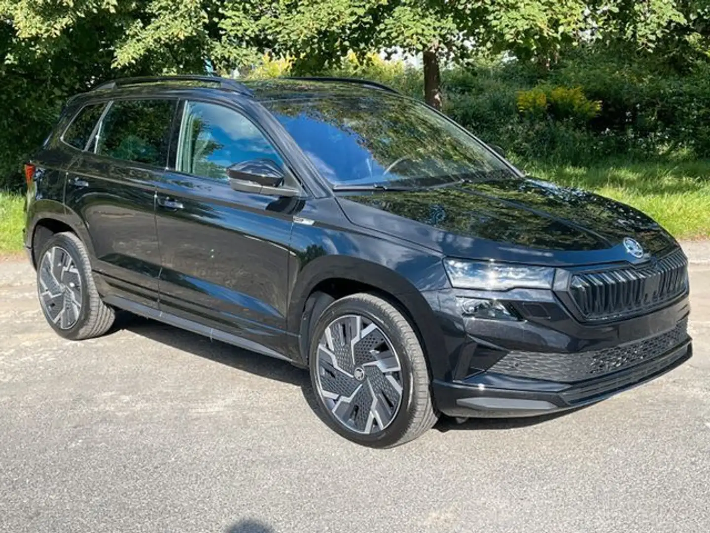 Skoda Karoq 1.5l TSI ACT DSG Sportline Matrix AHK Kame Schwarz - 2