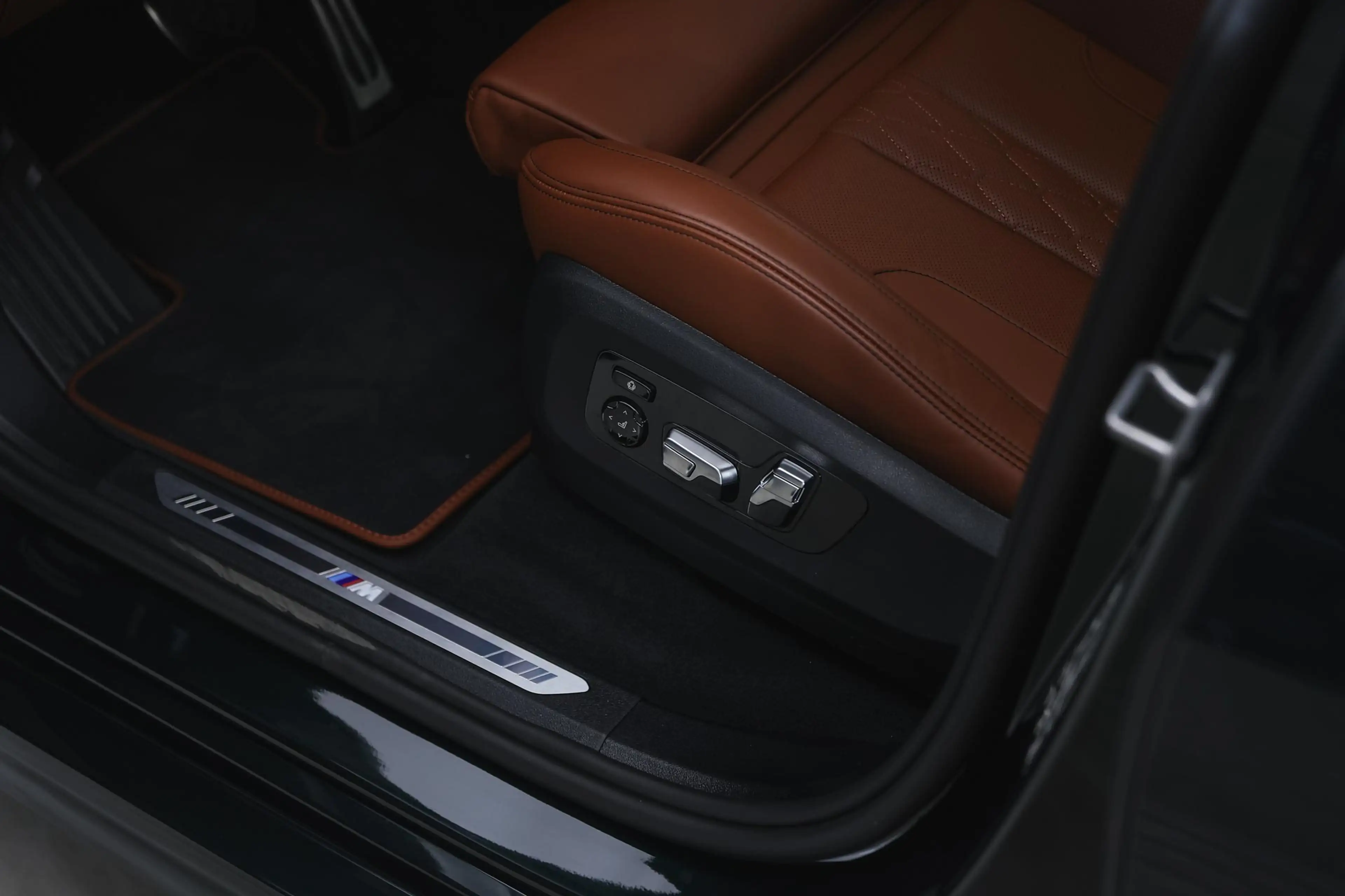 BMW X7 xDrive40i M Sport Automaat / Panoramadak Sky Loung — photo 12