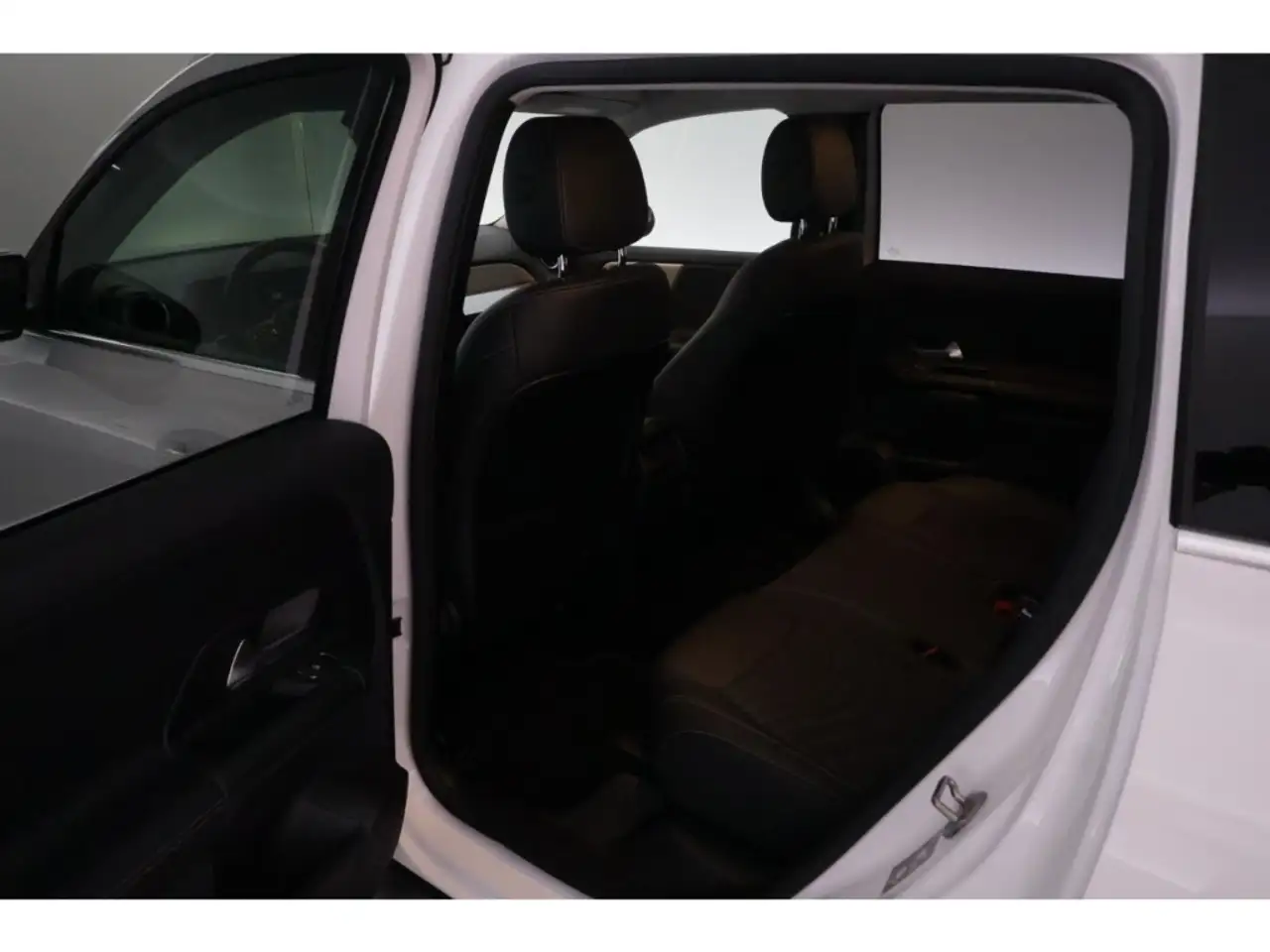 Mercedes-Benz GLB 7G-DCT Style+LED+NAVI+KAMERA+LEDER, миниатюра 19
