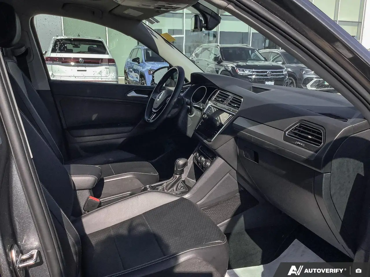 Volkswagen Tiguan снимка Volkswagen Tiguan