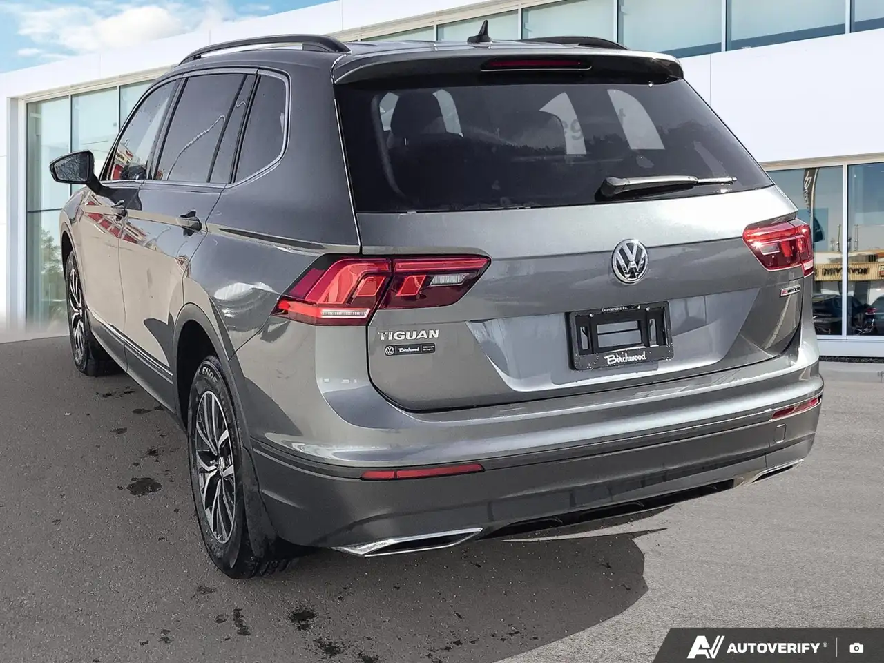 Volkswagen Tiguan снимка Volkswagen Tiguan