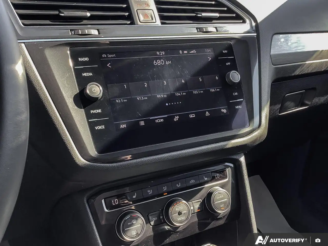 Volkswagen Tiguan снимка Volkswagen Tiguan