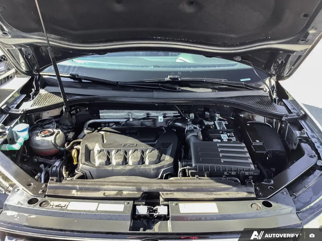 Volkswagen Tiguan снимка Volkswagen Tiguan
