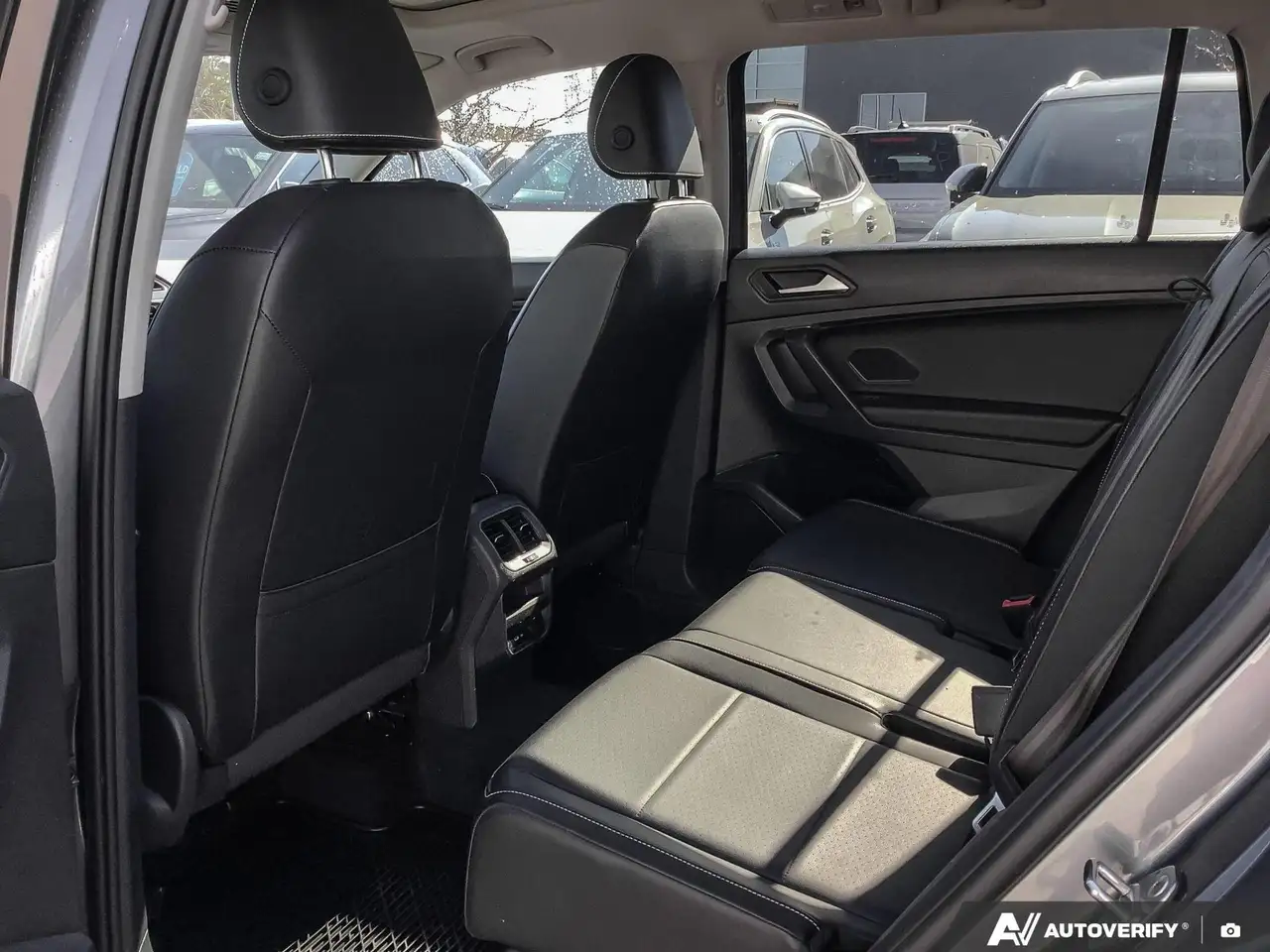 Volkswagen Tiguan снимка Volkswagen Tiguan
