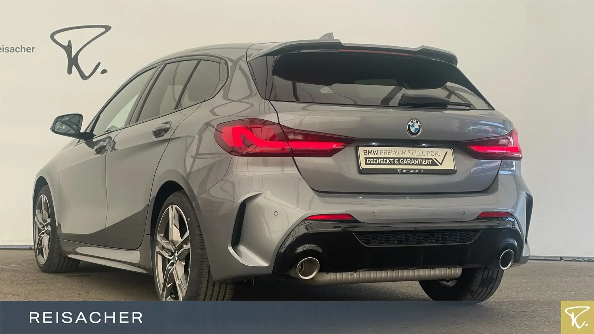 BMW 135 i A xDr LCPro KomfortZ ACC RFK HuD H&K 18"LM Grau - 2