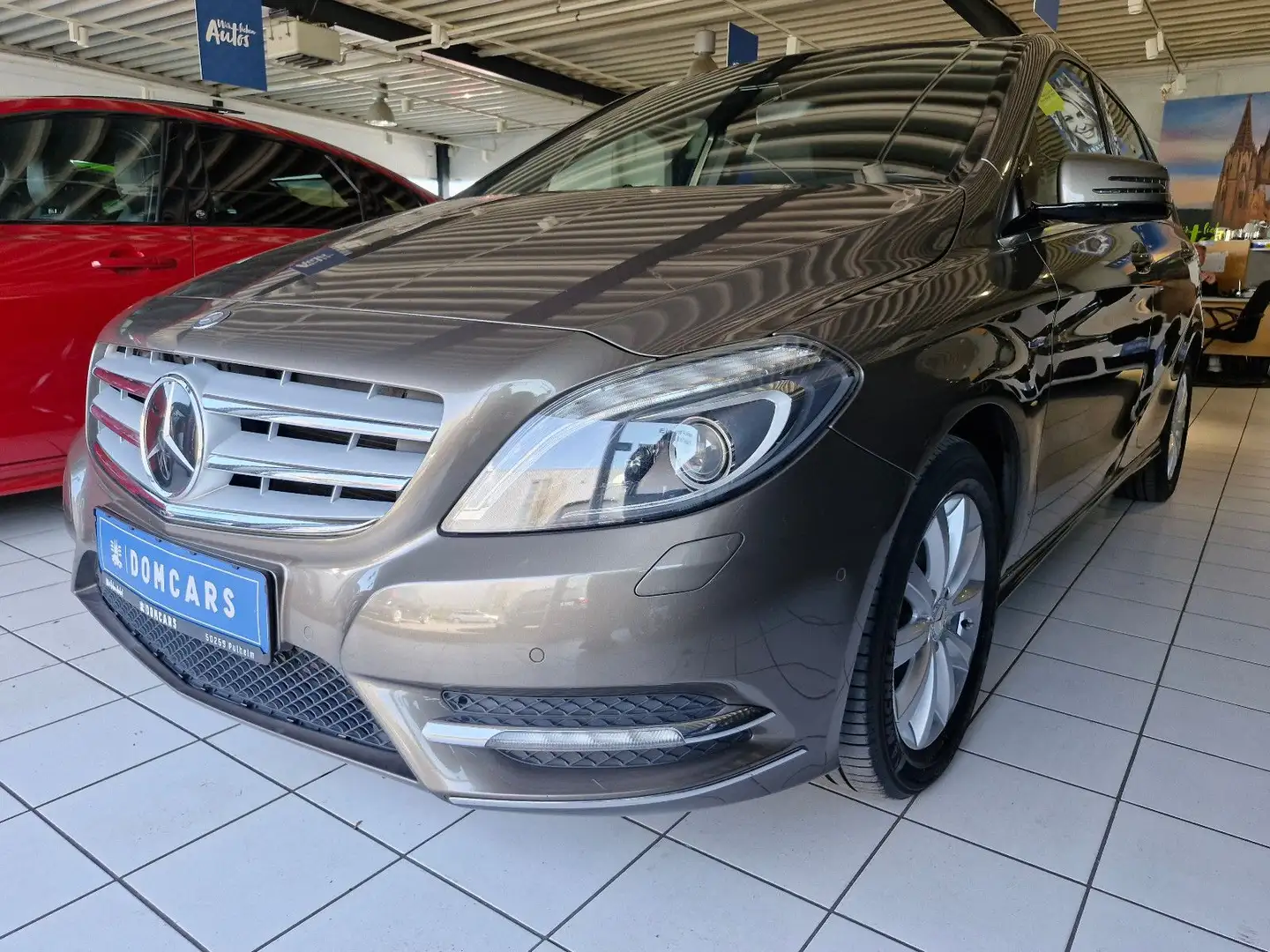 Mercedes-Benz B 200 CDI/PANO/AUTOMATIK/LEDER/XENON/ALU/I.HAND/ Grau - 2