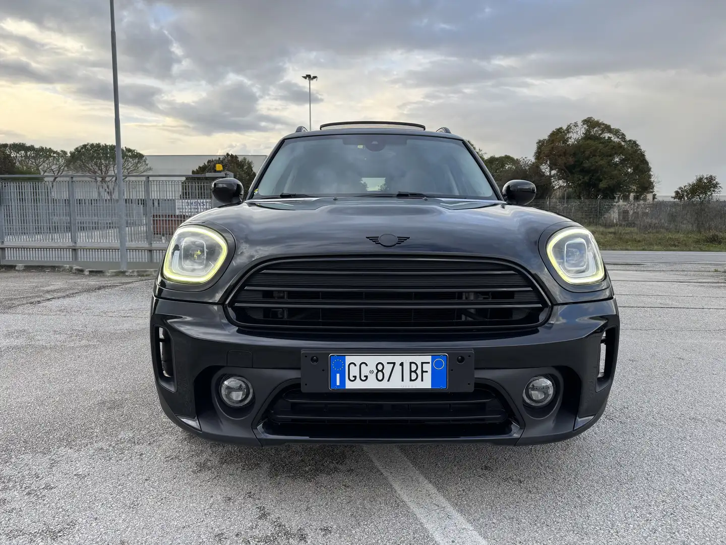 MINI Cooper Countryman 1.5 Auto HYPE Shadow - 2