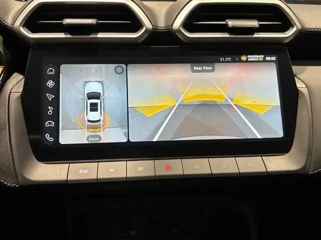 MG ZS view 12