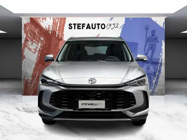 MG ZS view 4