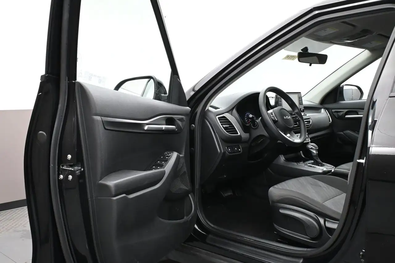 Kia Seltos снимка Kia Seltos