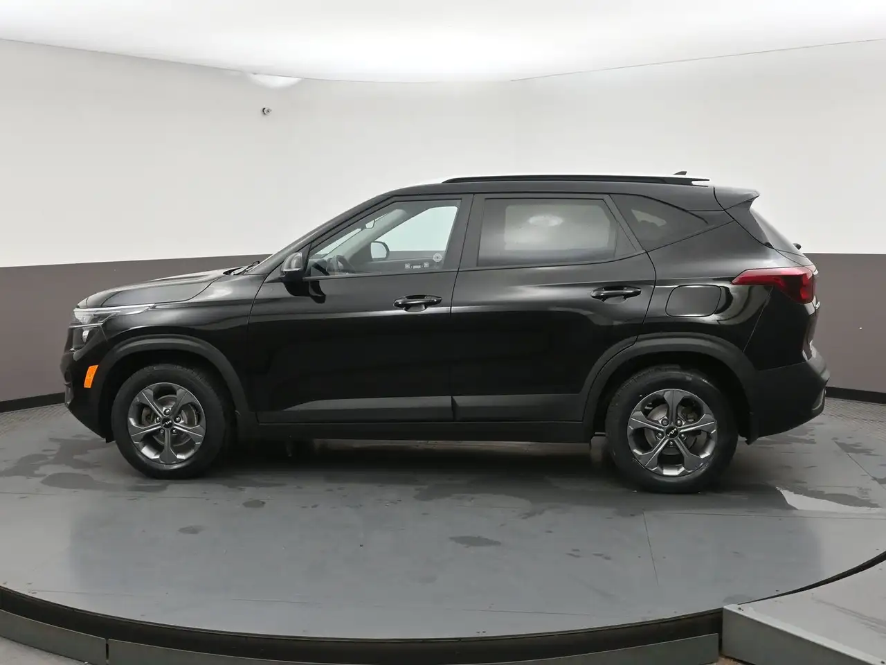 Kia Seltos снимка Kia Seltos