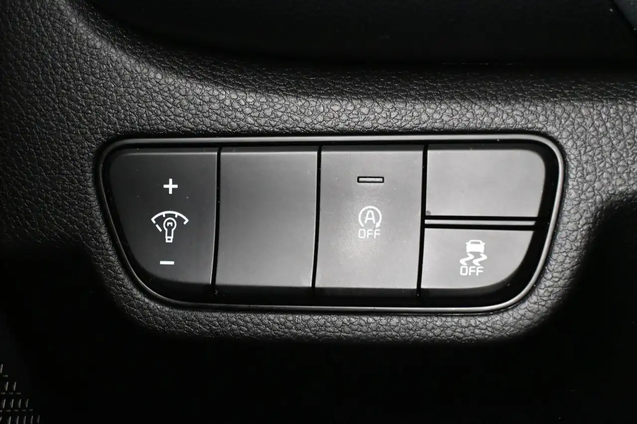 Kia Seltos снимка Kia Seltos