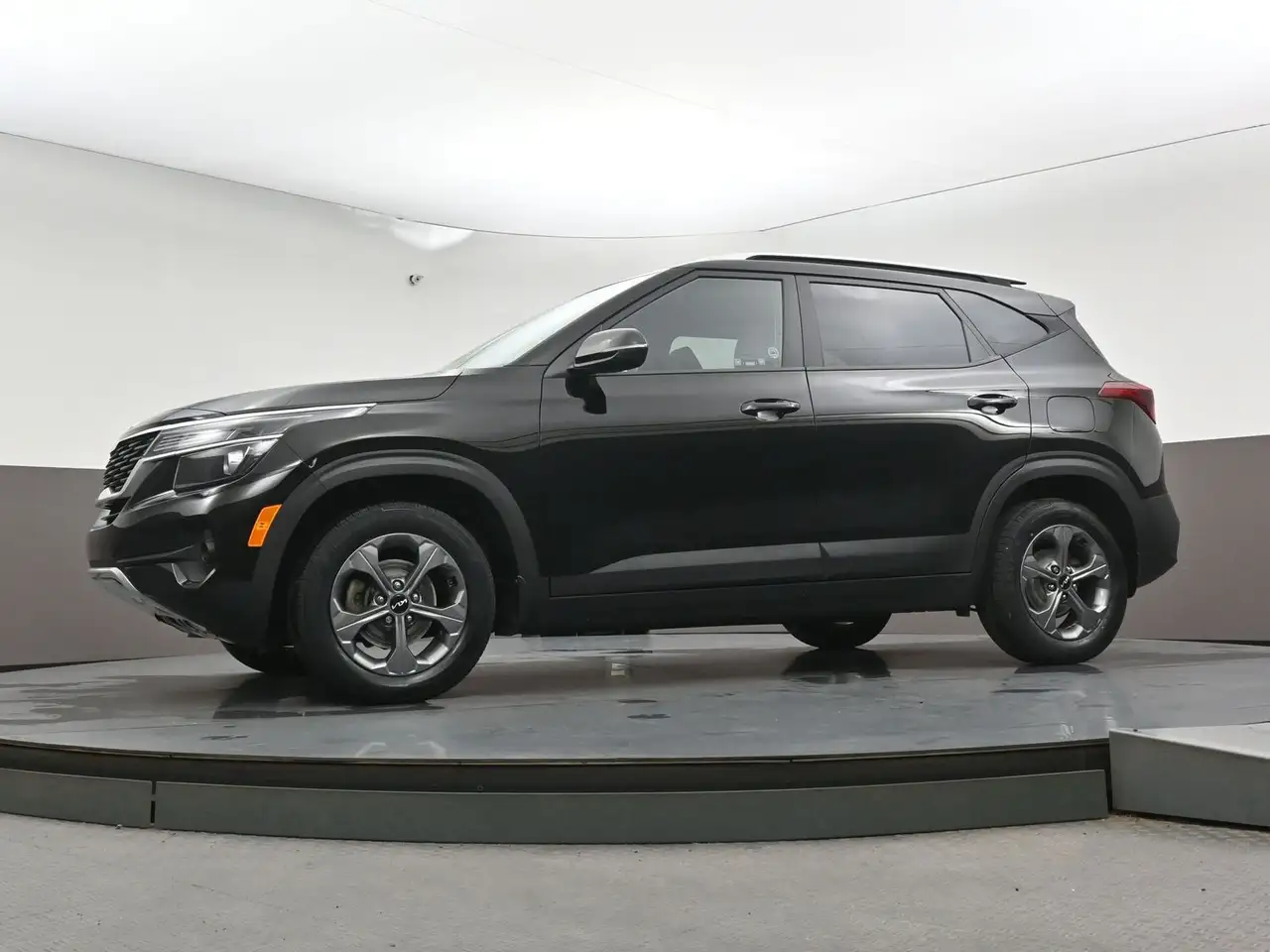 Kia Seltos снимка Kia Seltos