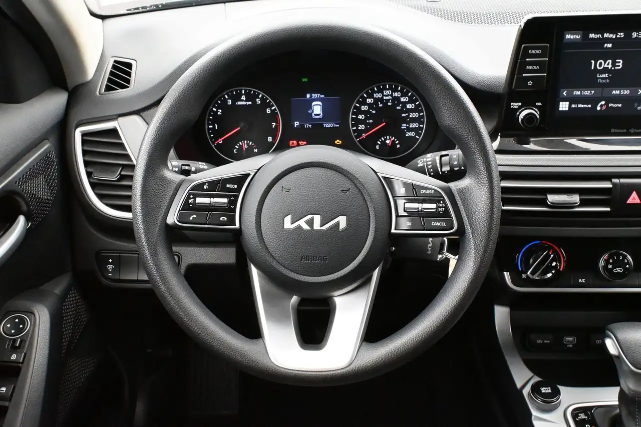 Kia Seltos снимка Kia Seltos