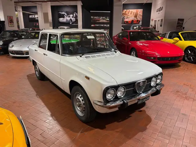 Alfa Romeo Giulia Nuova Super 1300 UNICO PROPRIETARIO-Plastic