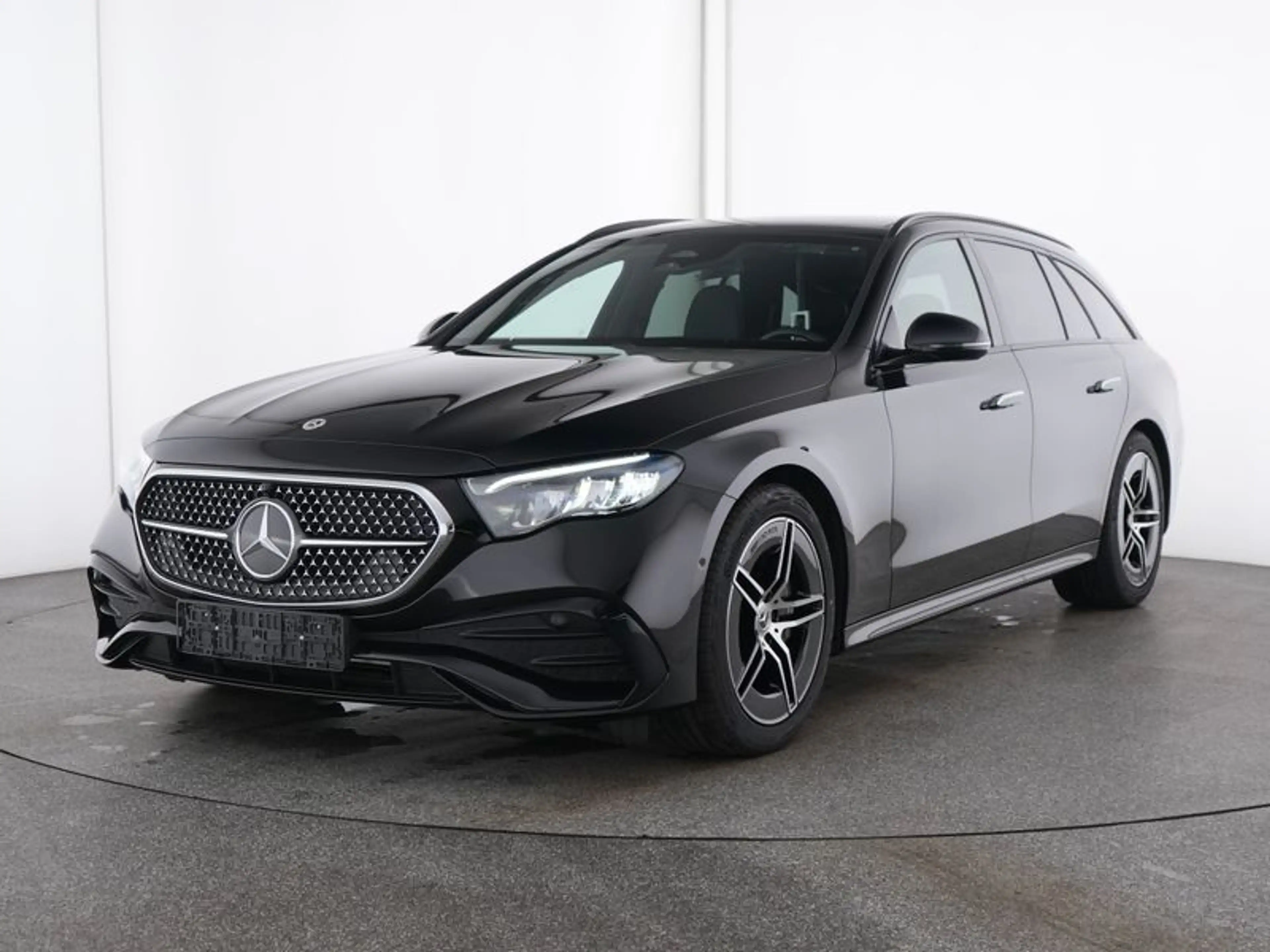 Mercedes-Benz E 220 d T-Modell AMG+PANO+AHK+NIGHT+KEYLESS+KAME