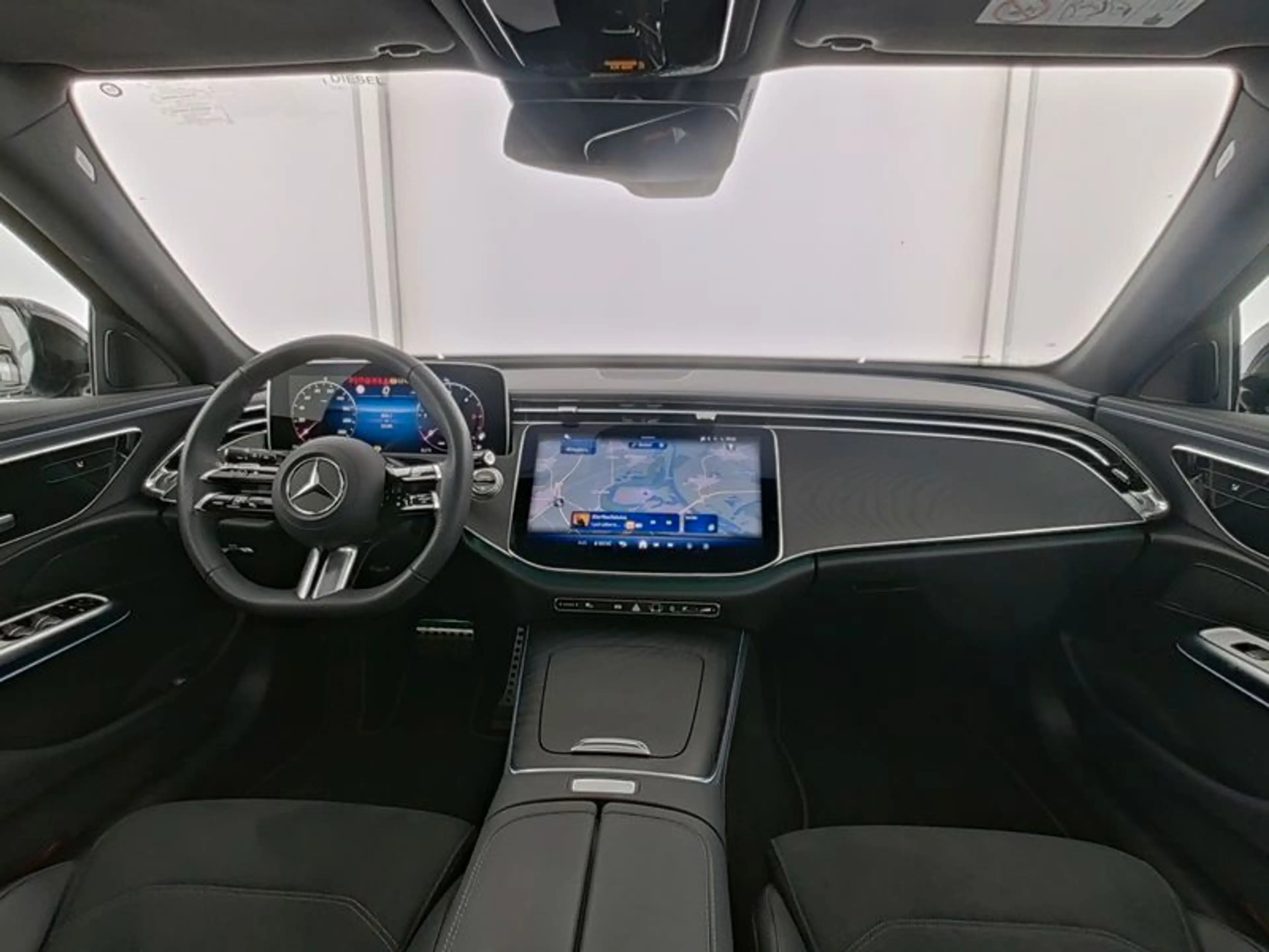 Mercedes-Benz E 220 d T-Modell AMG+PANO+AHK+NIGHT+KEYLESS+KAME — photo 6