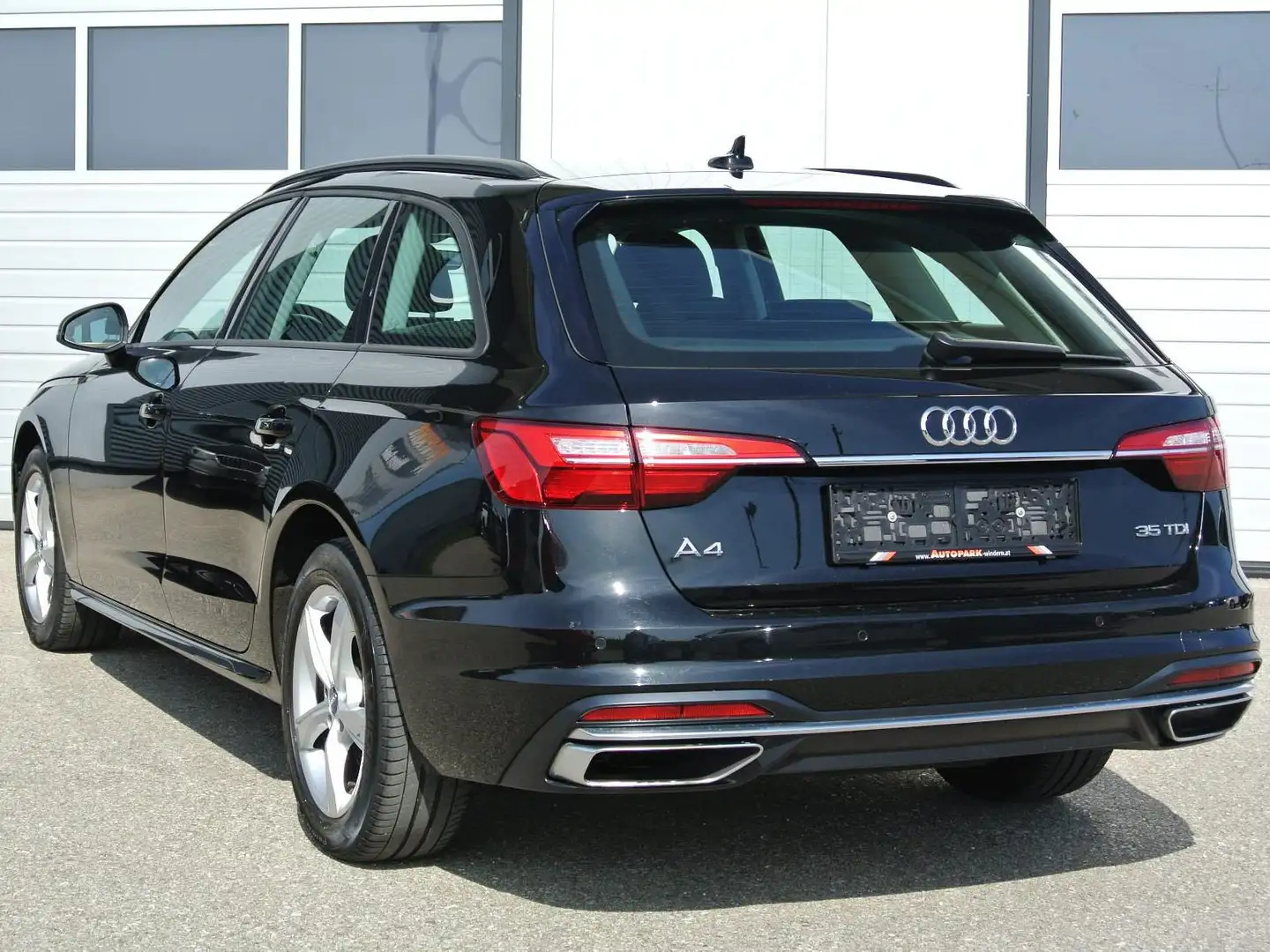 Audi A4 Avant 35 TDI  S-tronic * NAVI * PDC * LED * Schwarz - 2