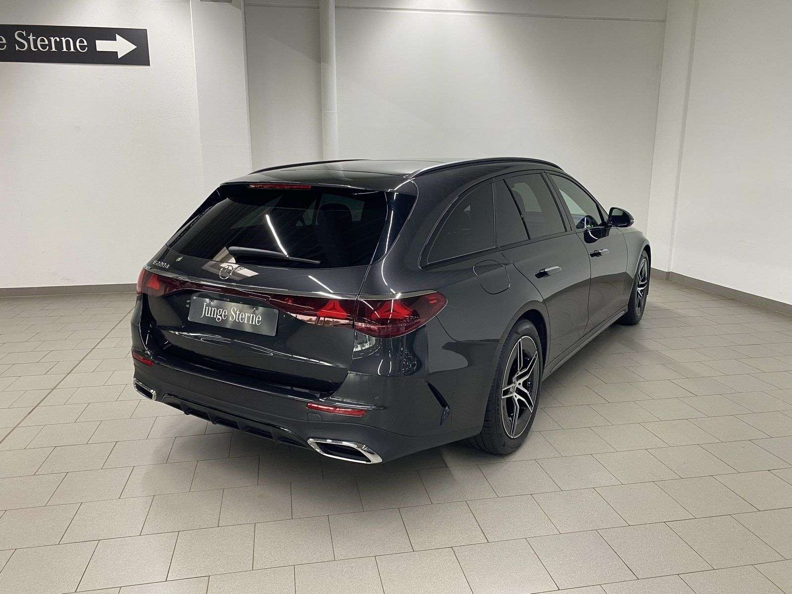 Mercedes-Benz E 220