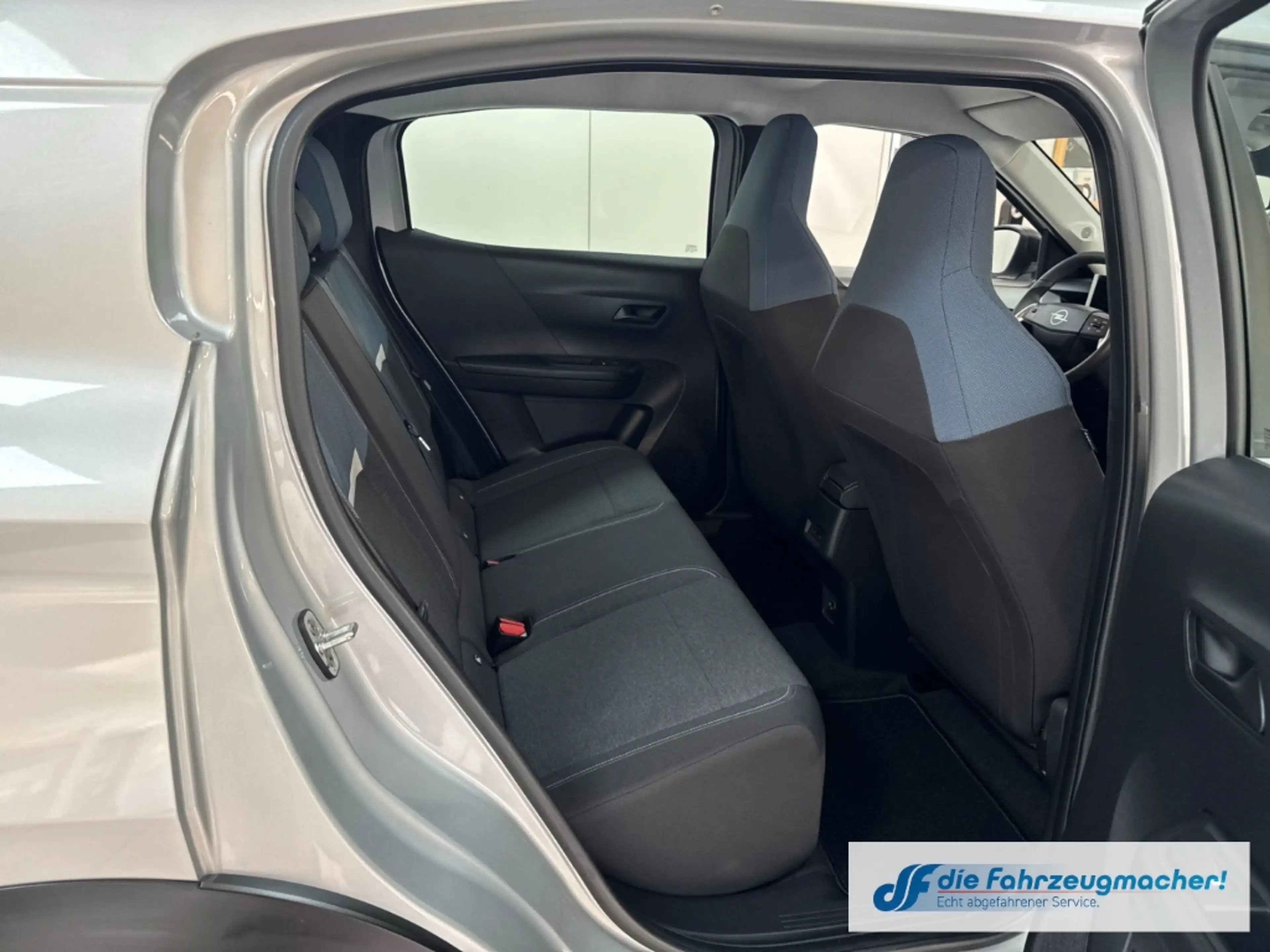 Opel Frontera Electric Edition 83 kW Digitales Cockpit LED Musik — photo 13