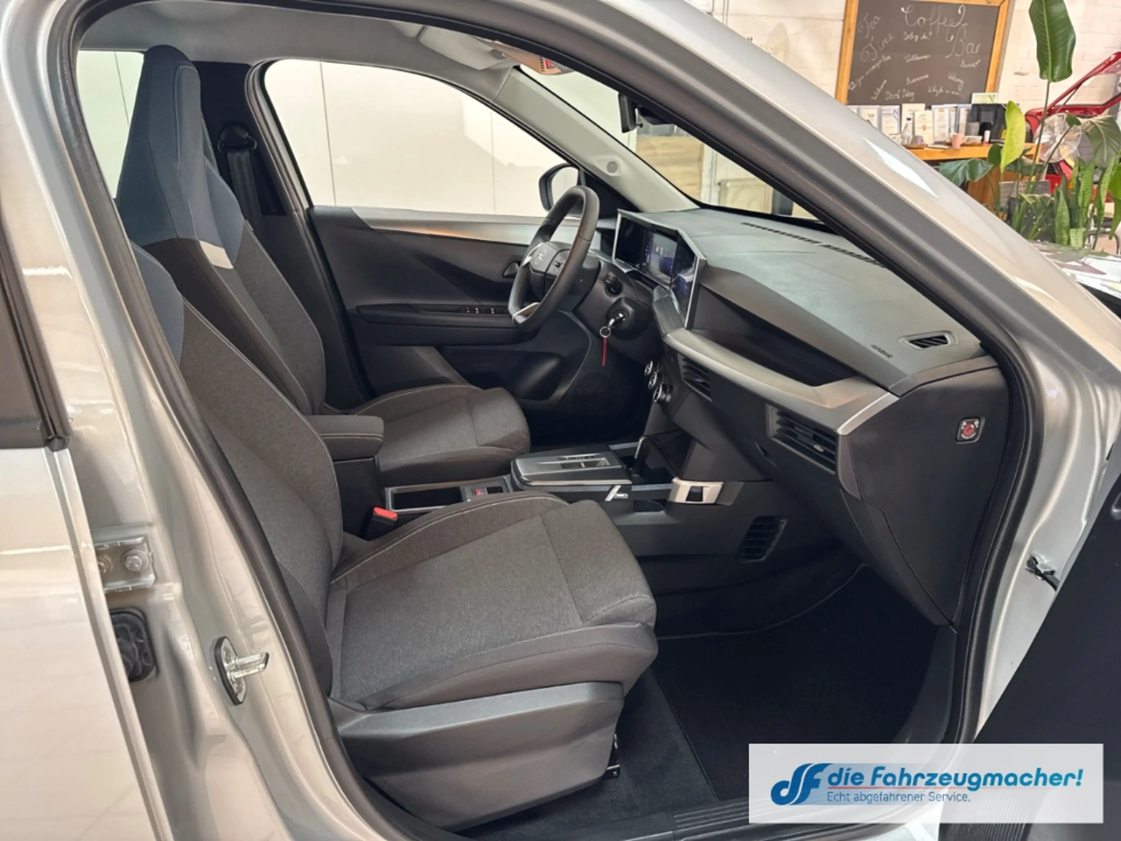Opel Frontera Electric Edition 83 kW Digitales Cockpit LED Musik — photo 11