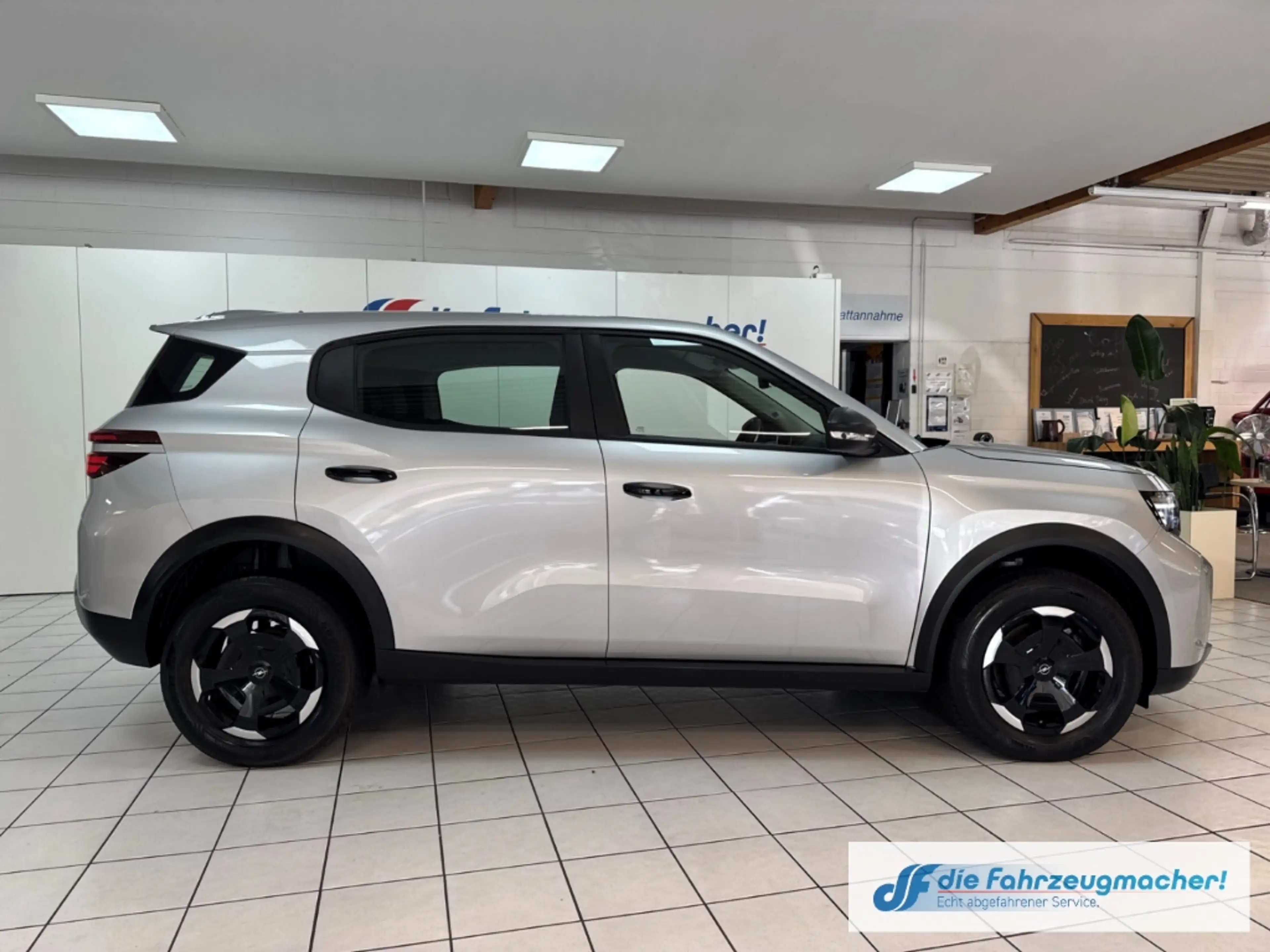 Opel Frontera Electric Edition 83 kW Digitales Cockpit LED Musik — photo 6