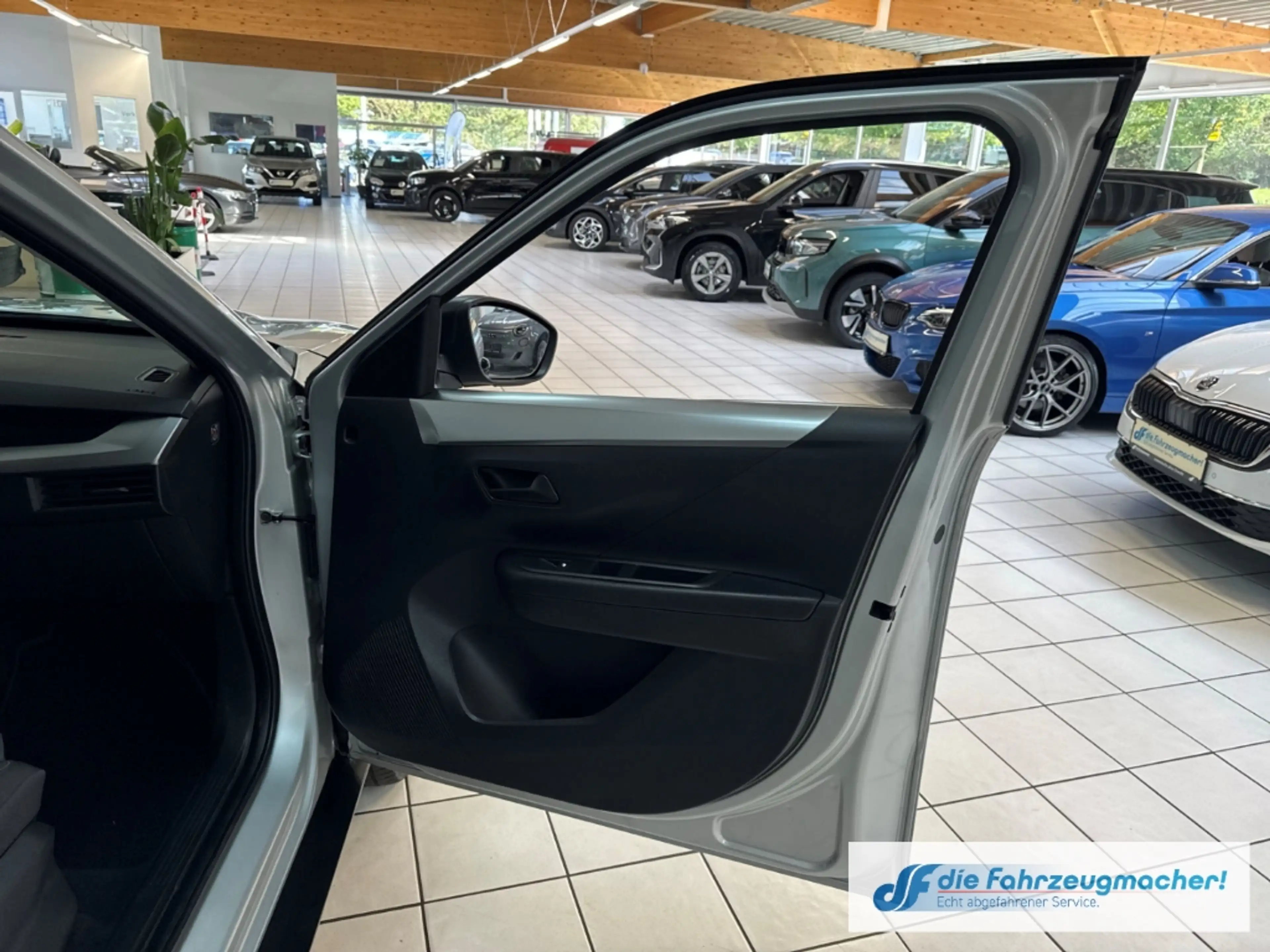 Opel Frontera Electric Edition 83 kW Digitales Cockpit LED Musik — photo 15