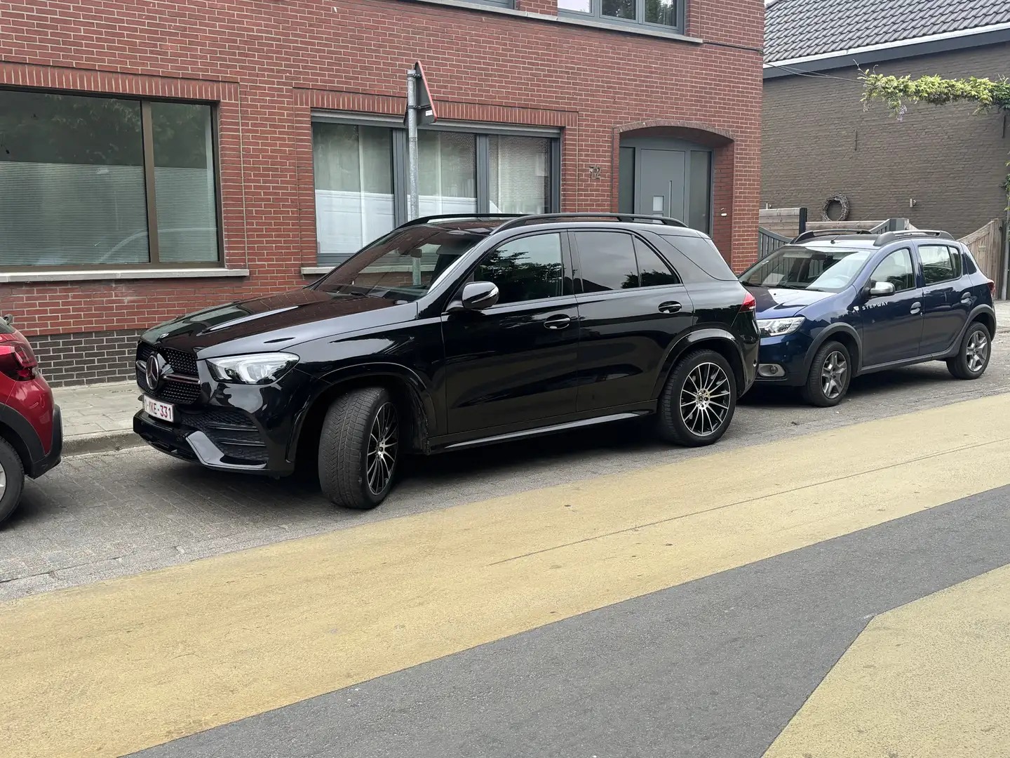 Mercedes-Benz GLE 300 d 4Matic 9G-TRONIC AMG Line - 1