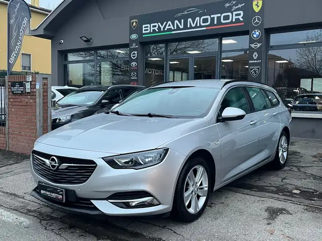 Opel Insignia Insignia 1.6 CDTI 136 S&S aut.Sports Tourer Busine