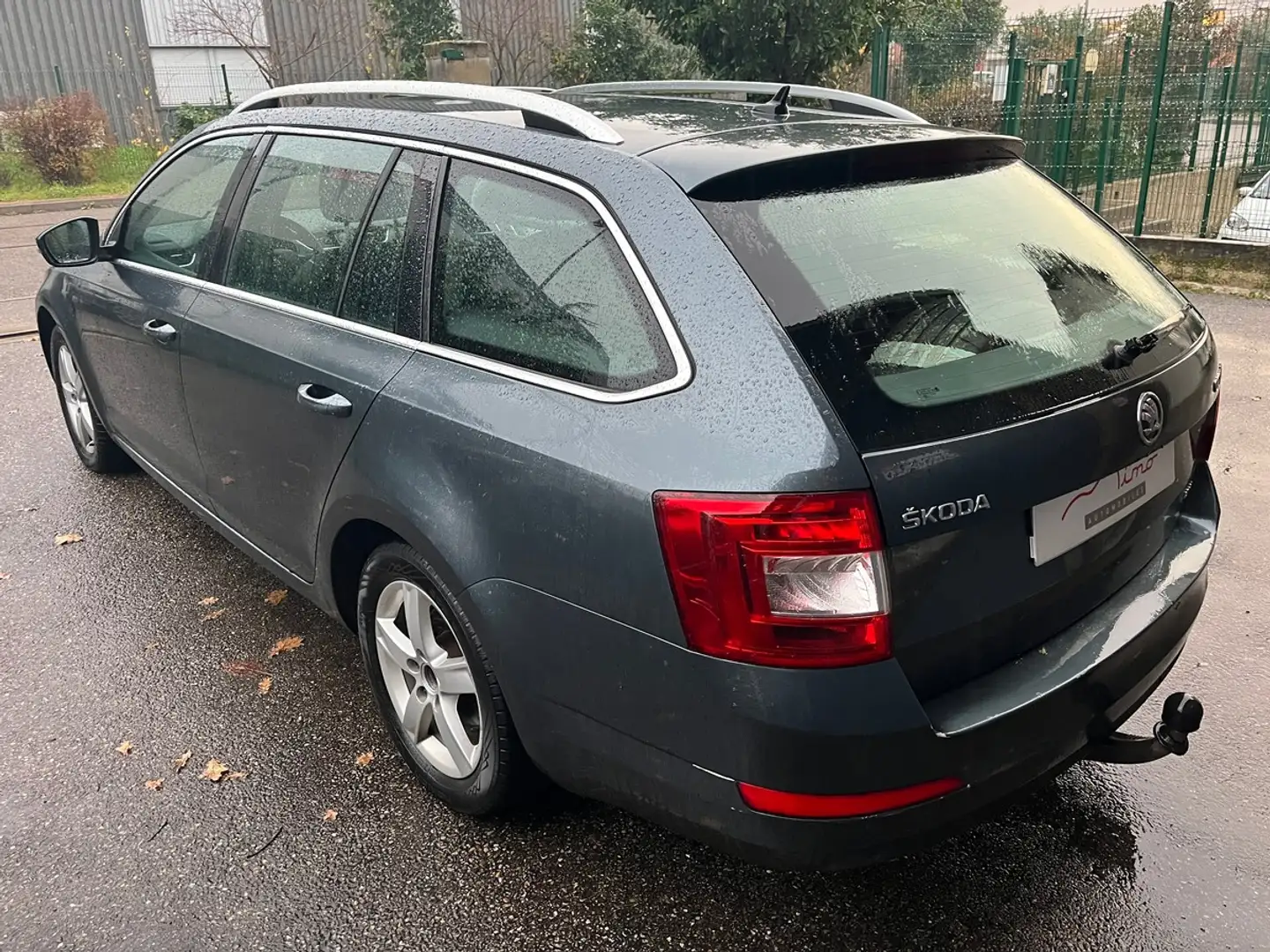 Skoda Octavia COMBI 2.0 TDI 150 4X4 CRITAIR 2 GARANTIE 12 MOIS Gris - 2