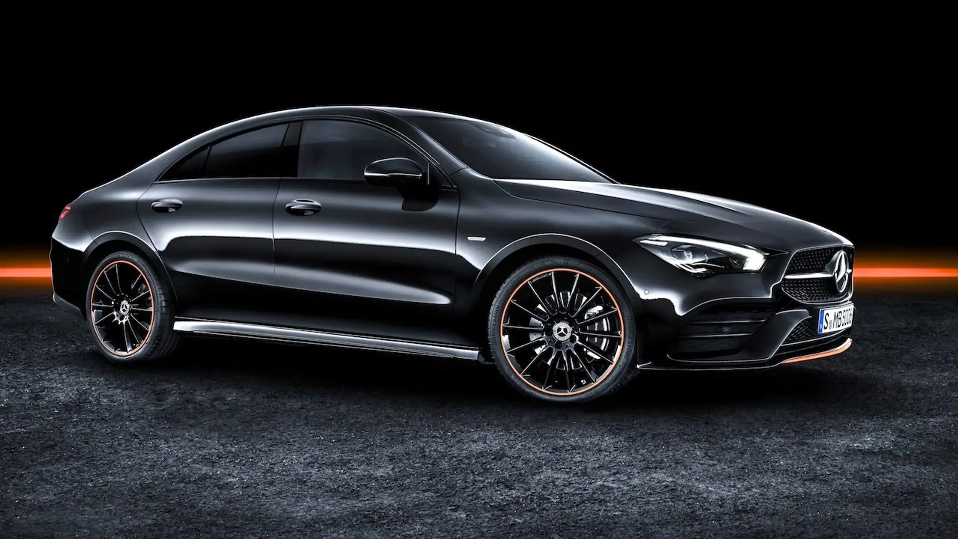 Mercedes-Benz CLA 200 D Premium/Amg+Tetto+Luci Ambiente+Fari Led... Nero - 1