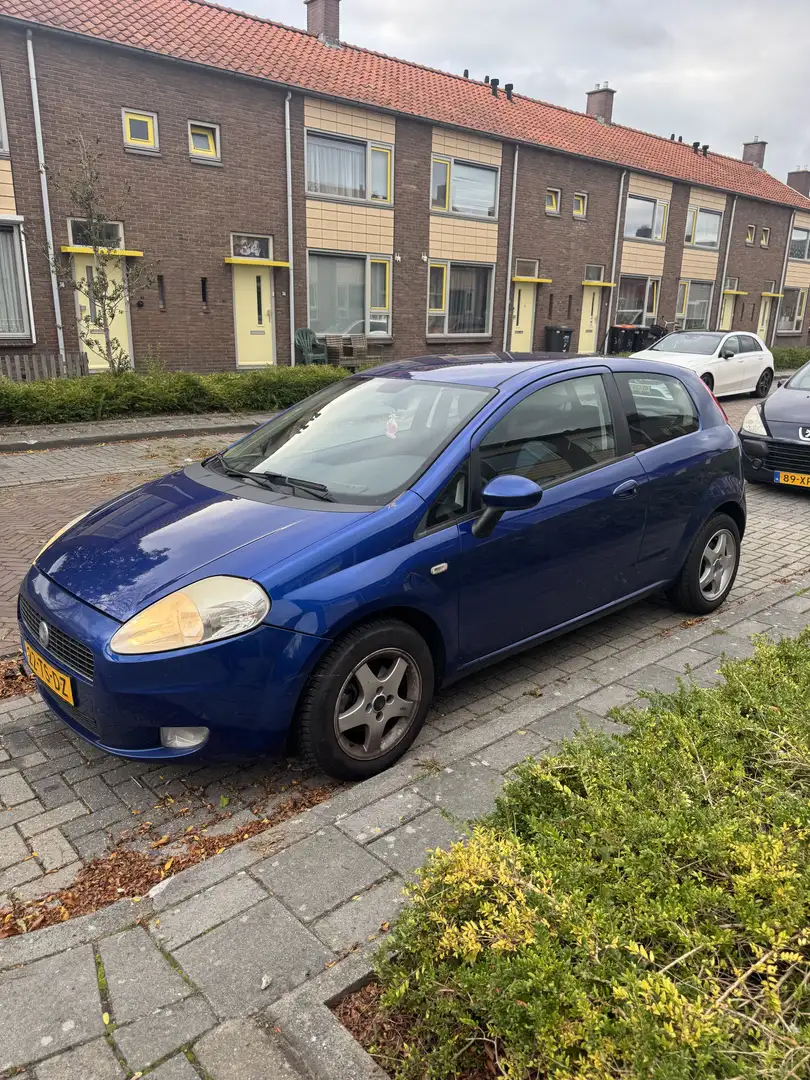 Fiat Punto 1.4 Dynamic Blauw - 1