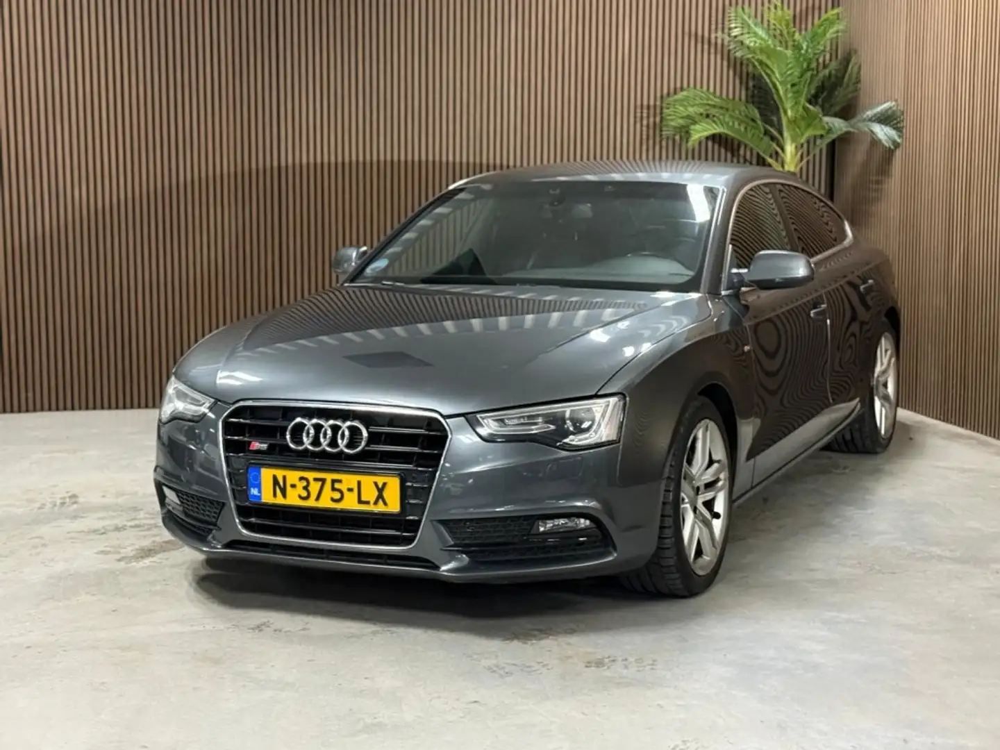 Audi A5 Sportback 2.0 TFSI S-LINE, S5 uitvoering Grijs - 2