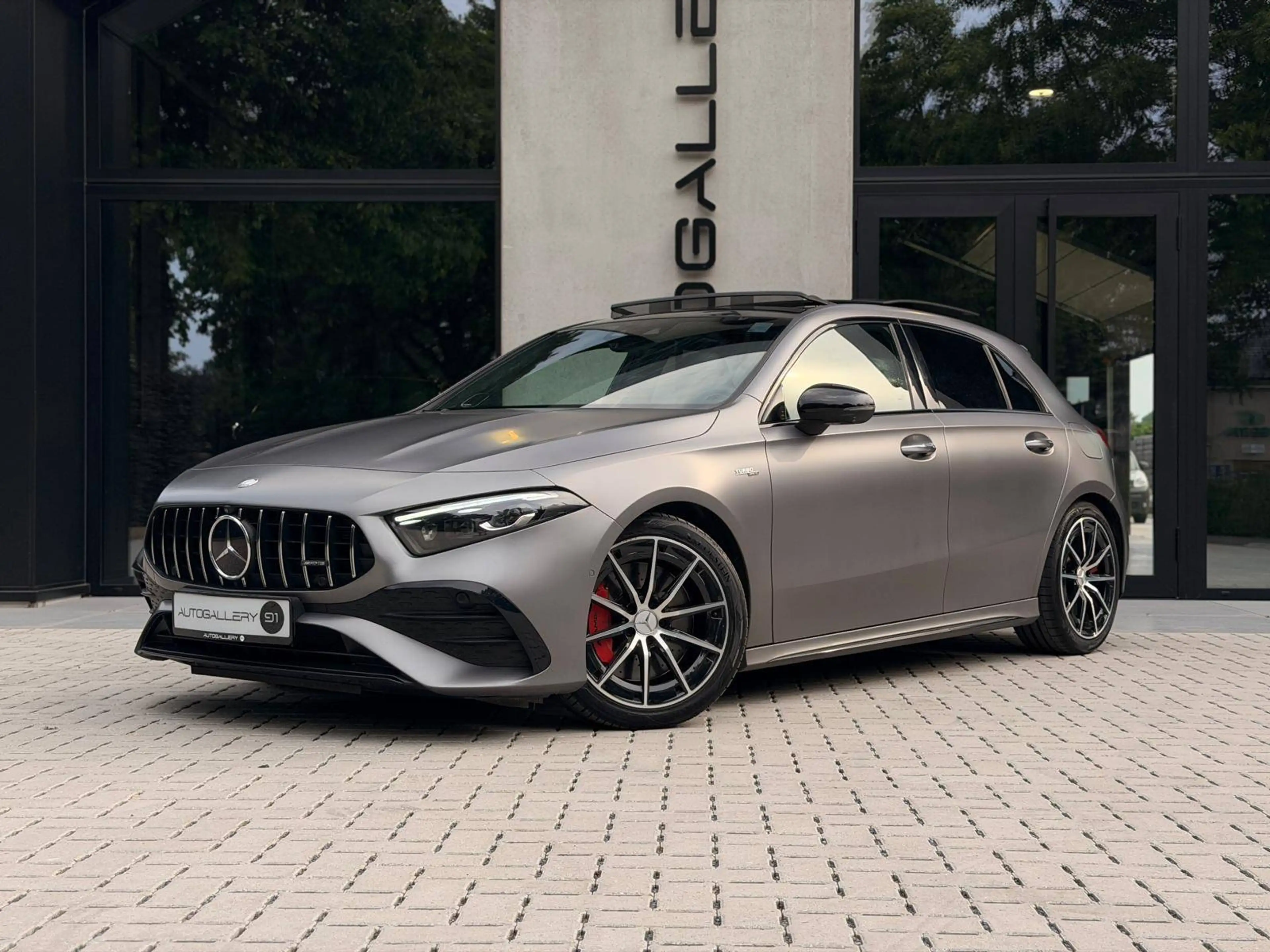 Mercedes-Benz A 35 AMG A 35 AMG 4-Matic — photo 4