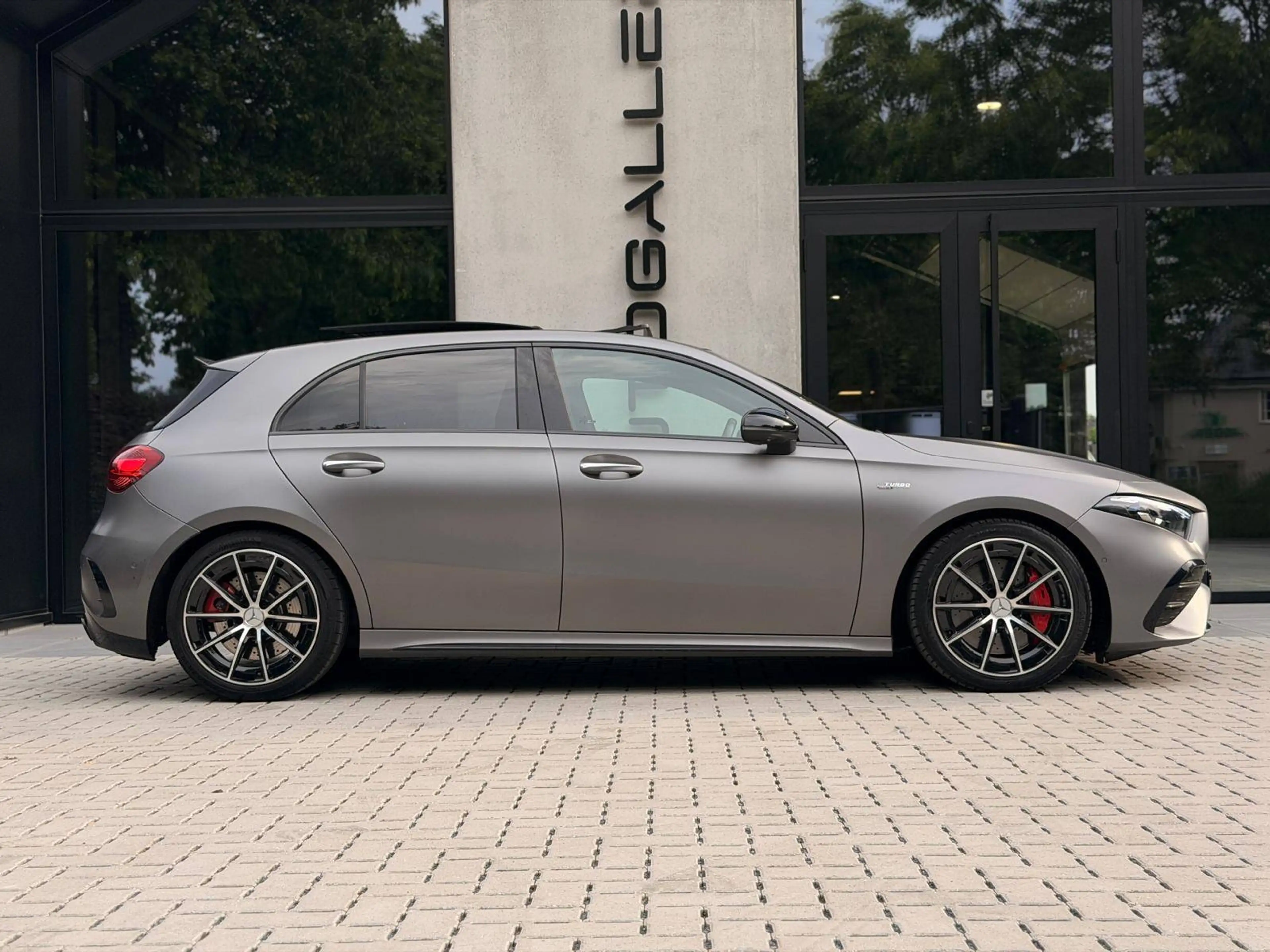 Mercedes-Benz A 35 AMG A 35 AMG 4-Matic — photo 9