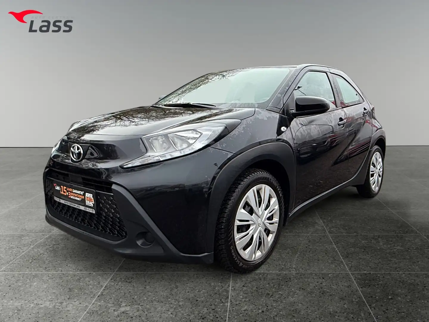 Toyota Aygo 1.0 Play ACC Fernlichtass. Kam. Navi PDC Schwarz - 2
