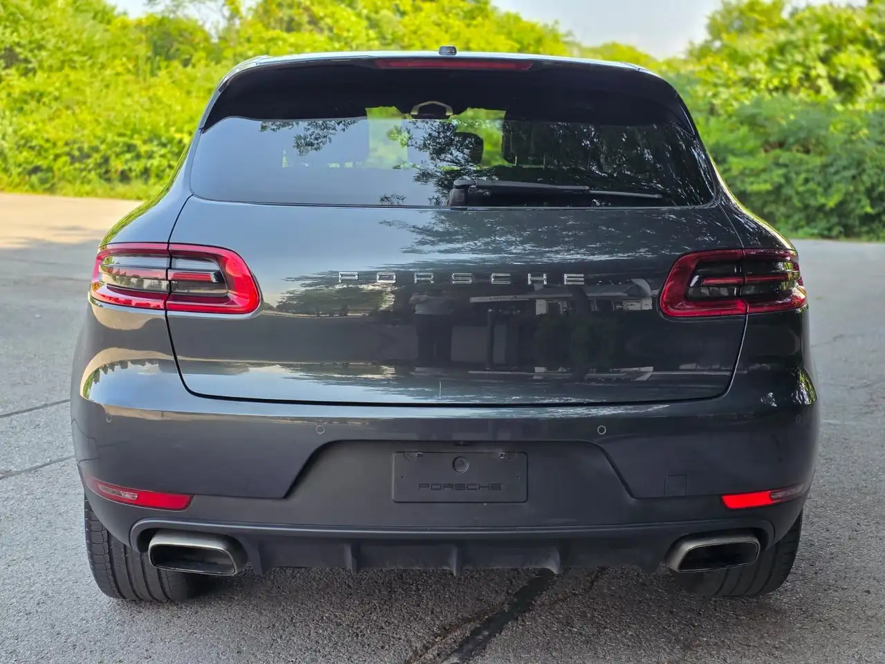 Porsche Macan снимка Porsche Macan