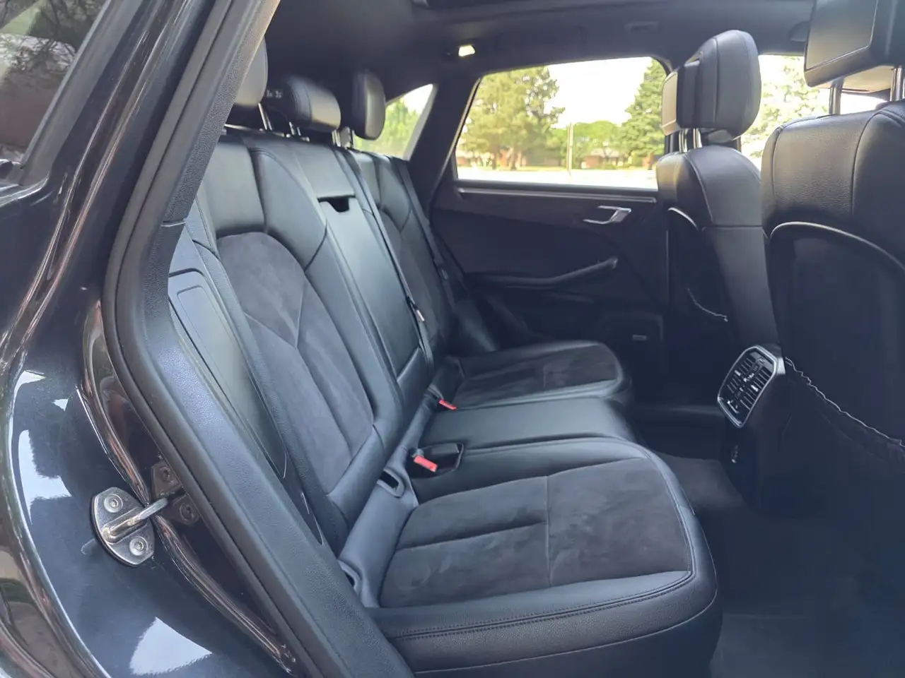 Porsche Macan снимка Porsche Macan