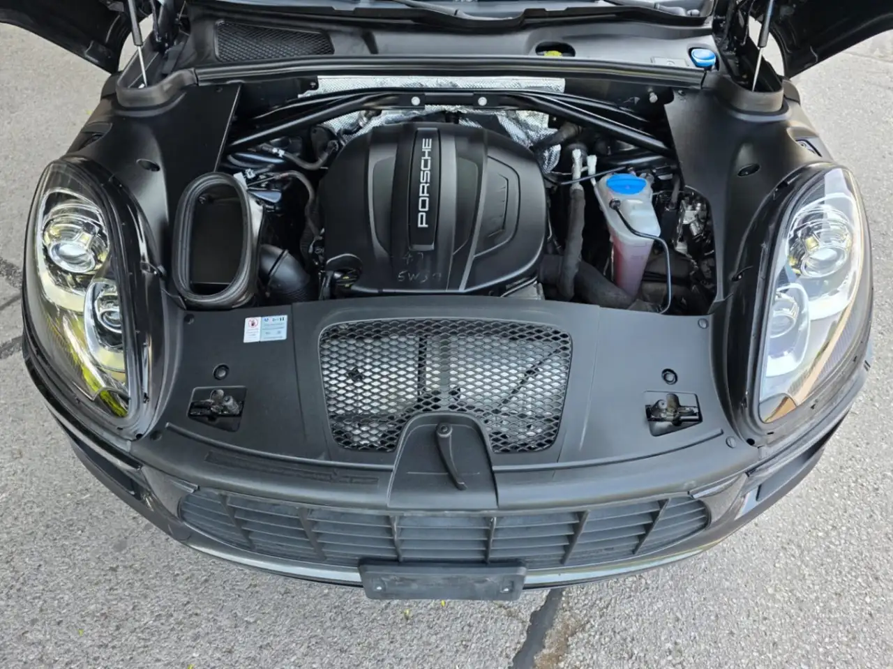 Porsche Macan снимка Porsche Macan