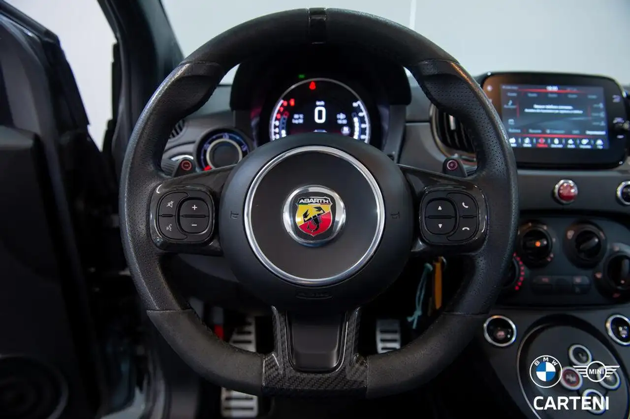 Abarth 695C 2023 — фото 14