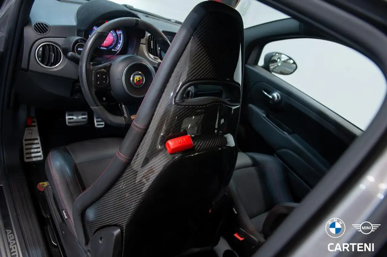 Abarth 695C 2023 — фото 10