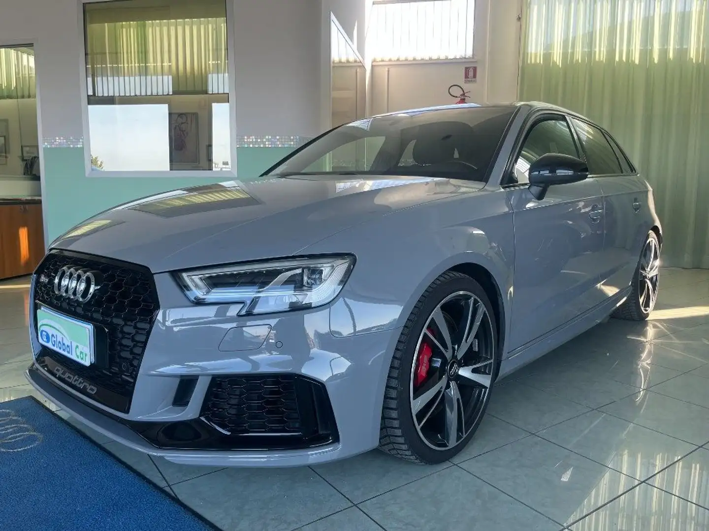 Audi RS 3 SPB Grau - 1