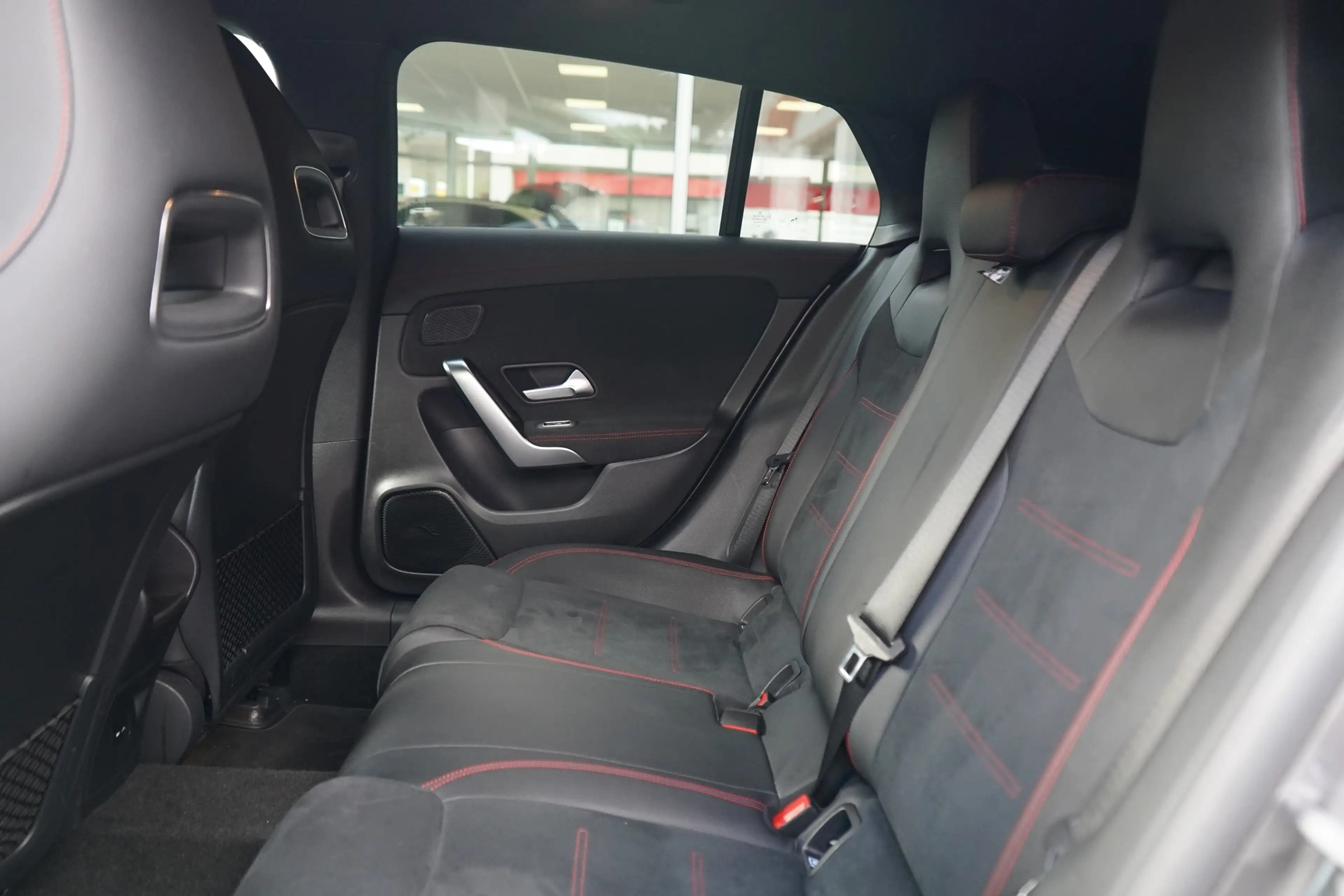 Mercedes-Benz CLA 200 AMG Line MBUX LED Navi Virtual Cockpit — photo 11
